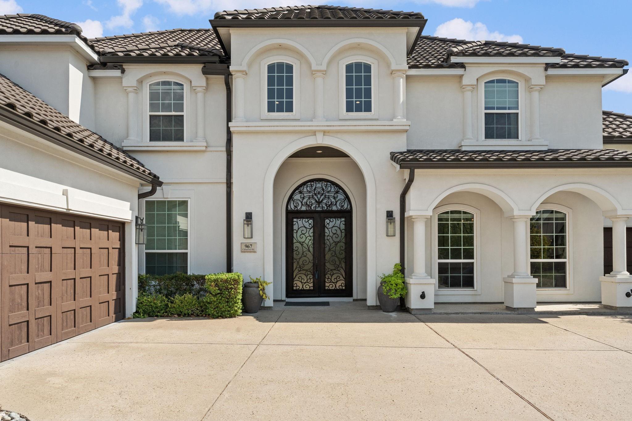 main property photo 4