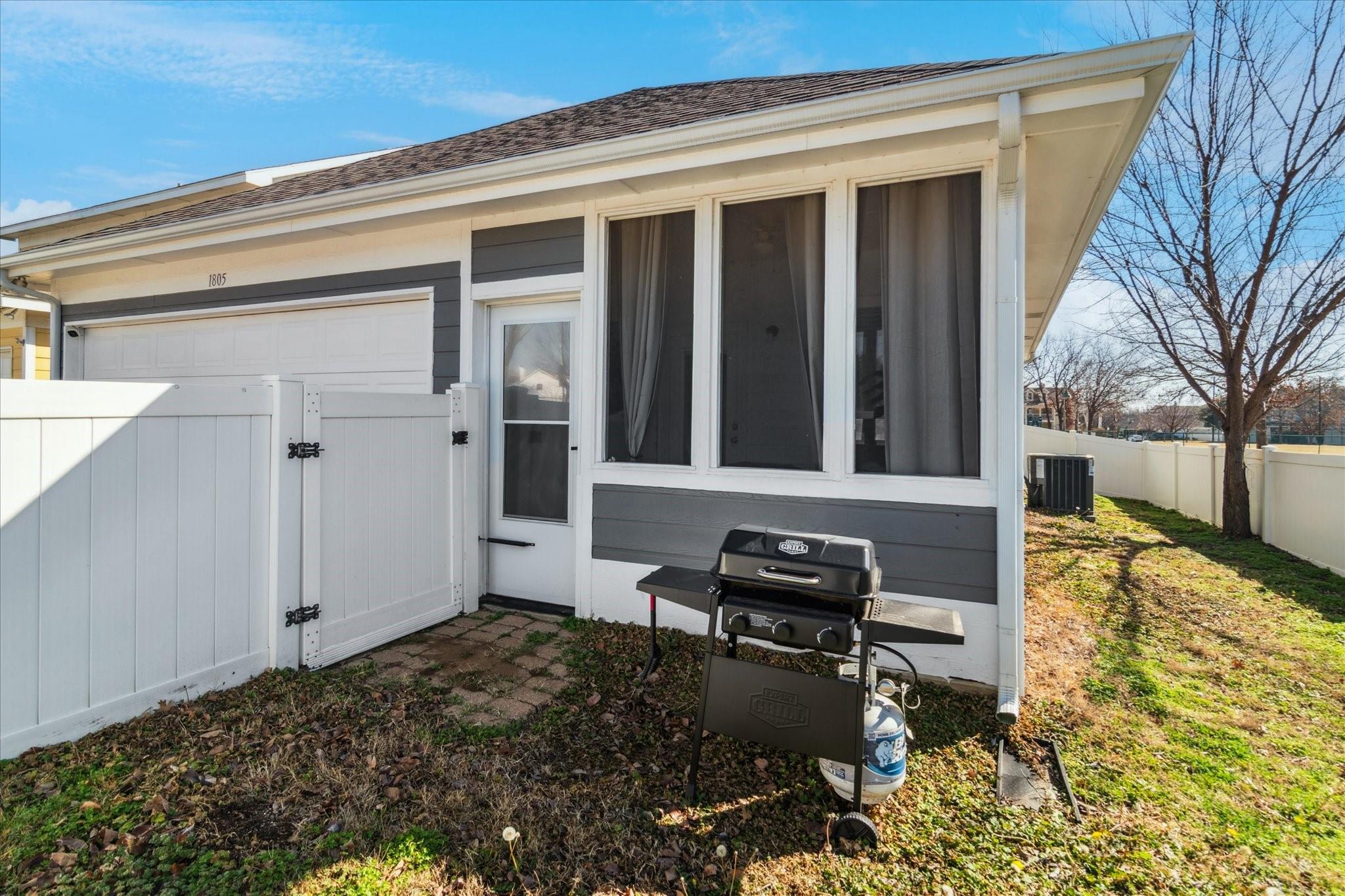 main property photo 22