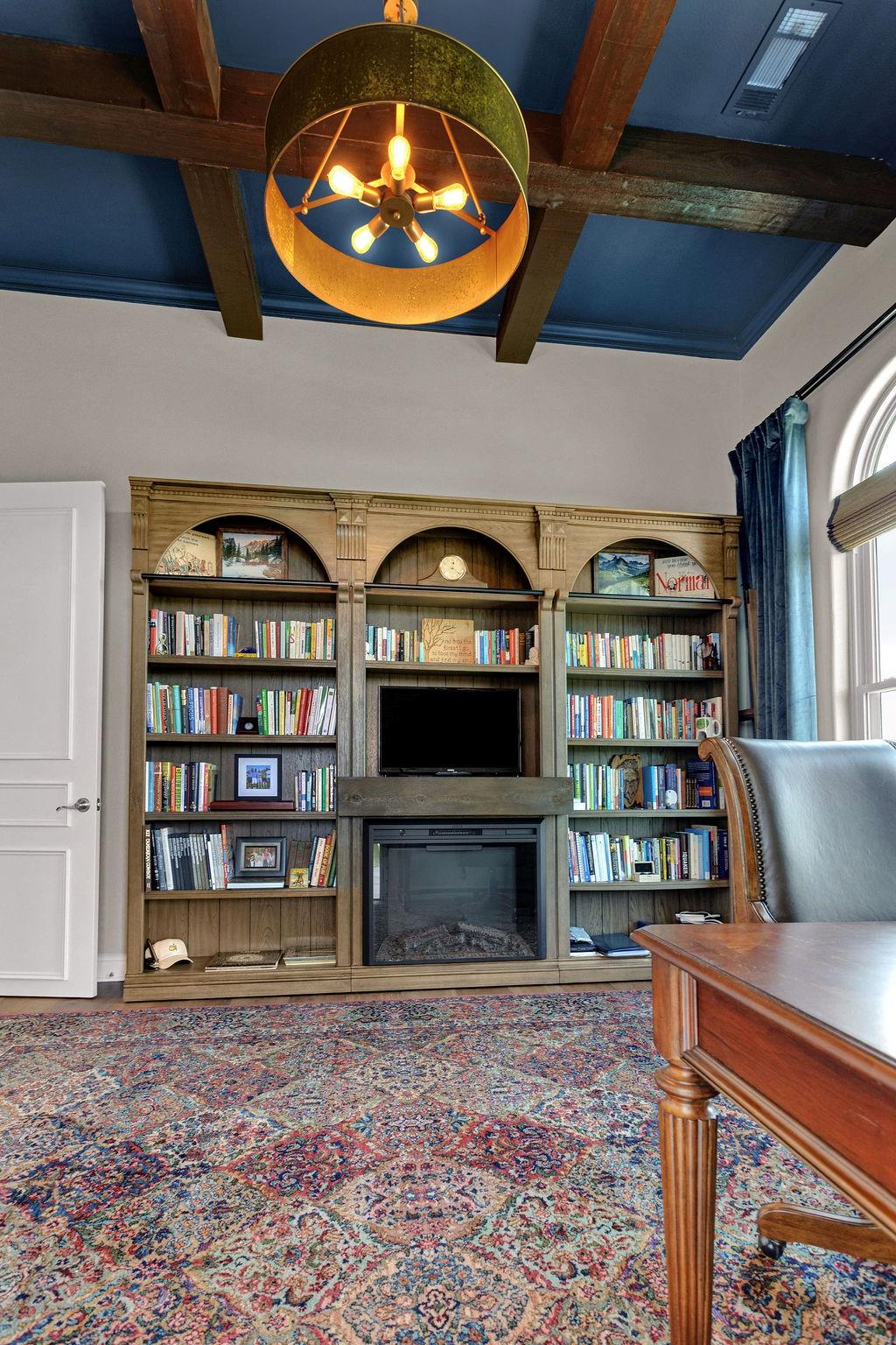 main property photo 37