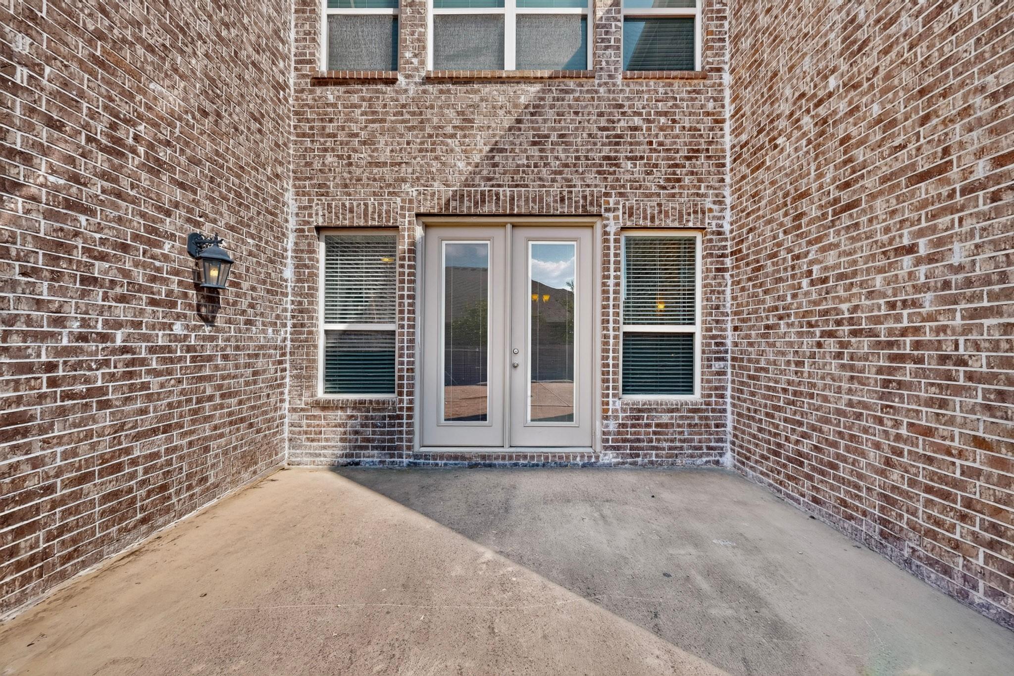 main property photo 33