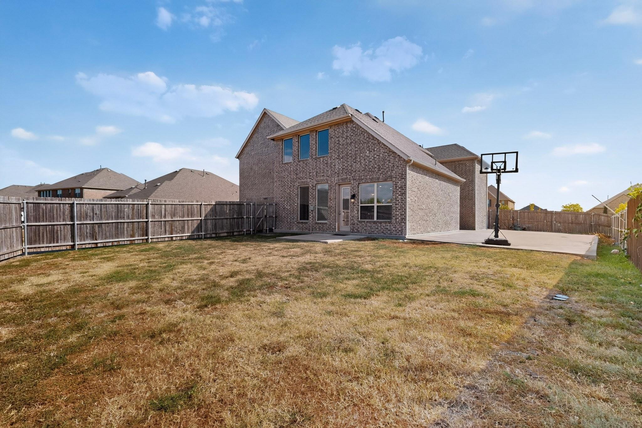 main property photo 37