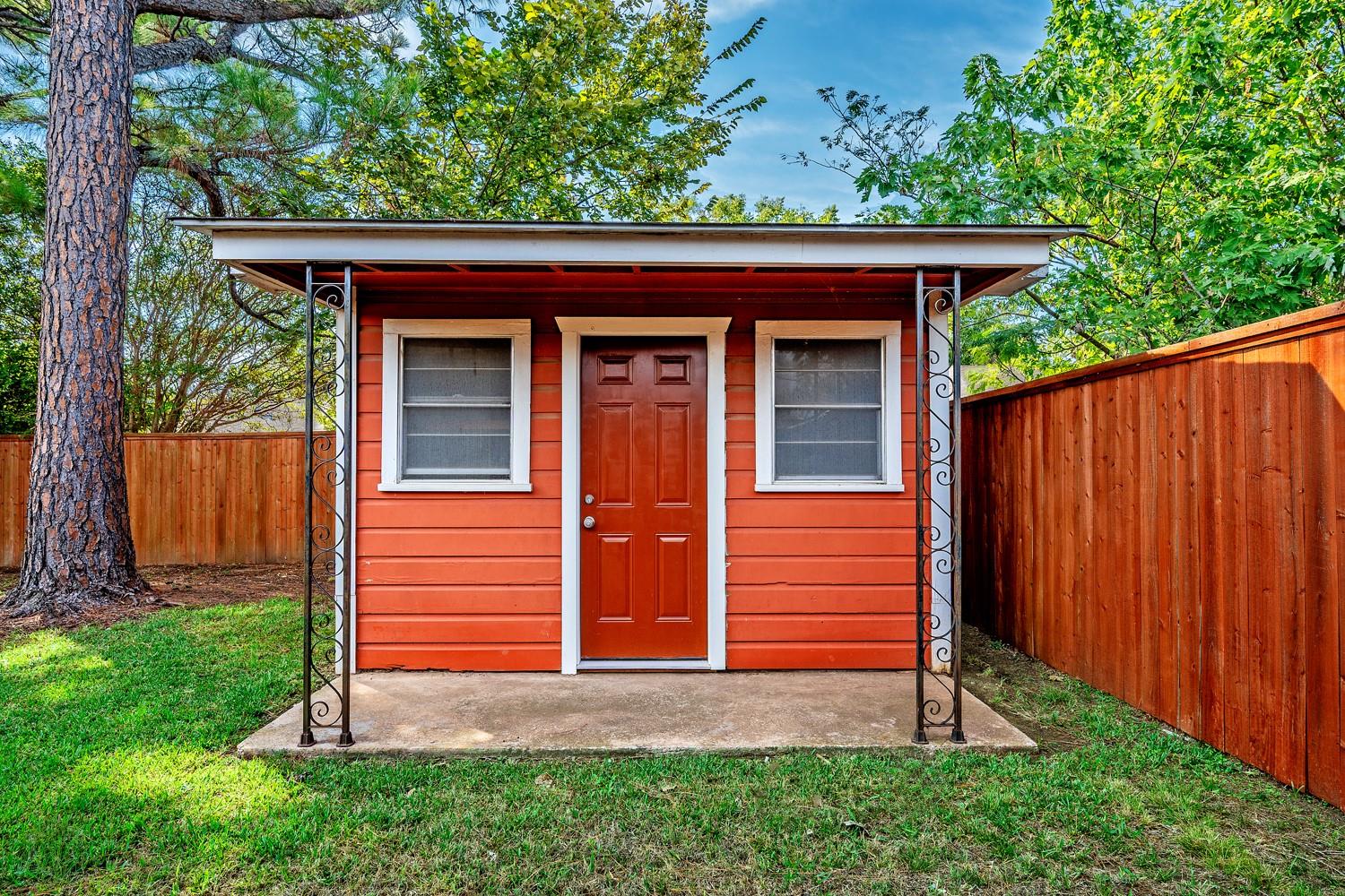 main property photo 27