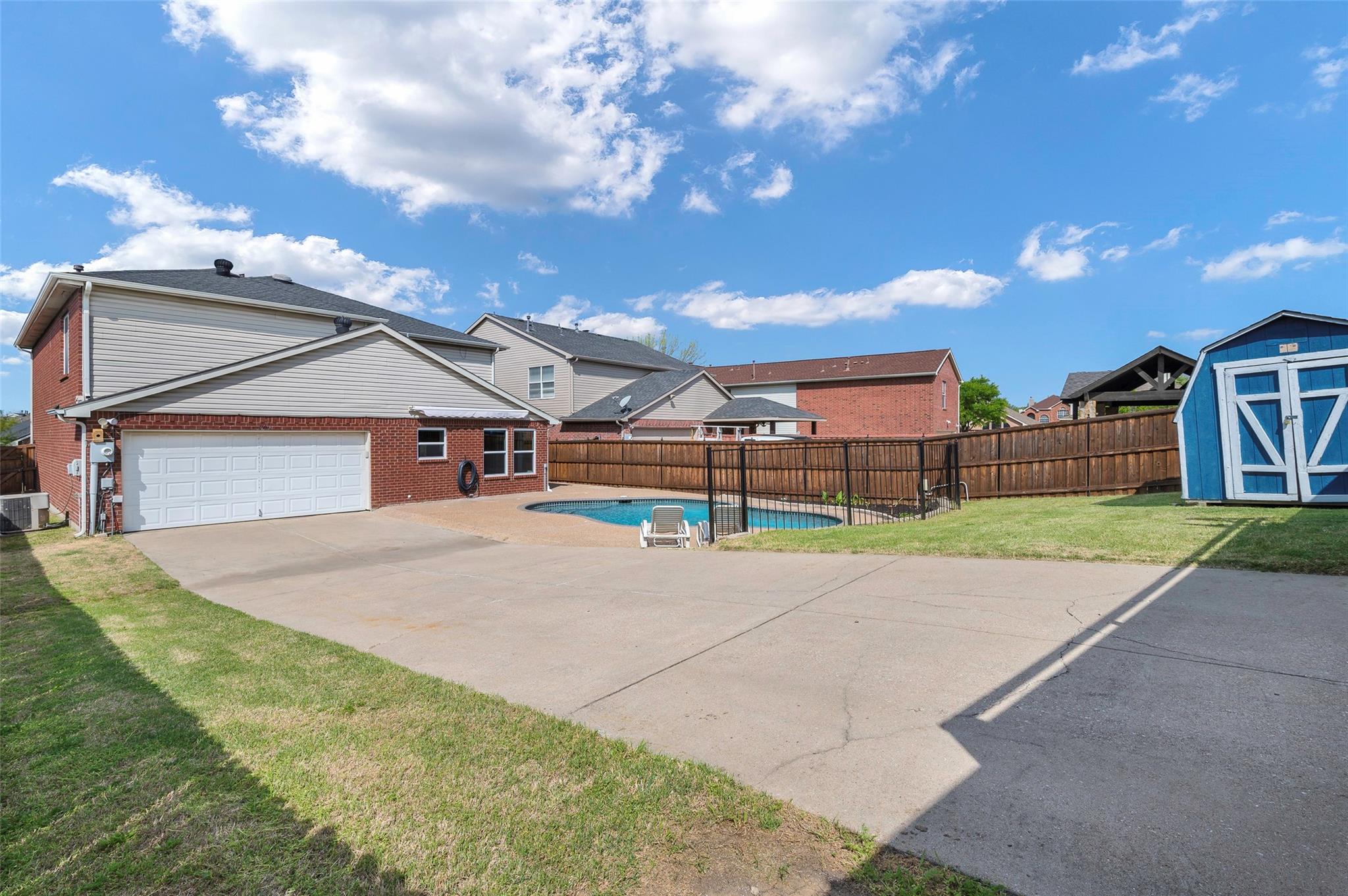 main property photo 31