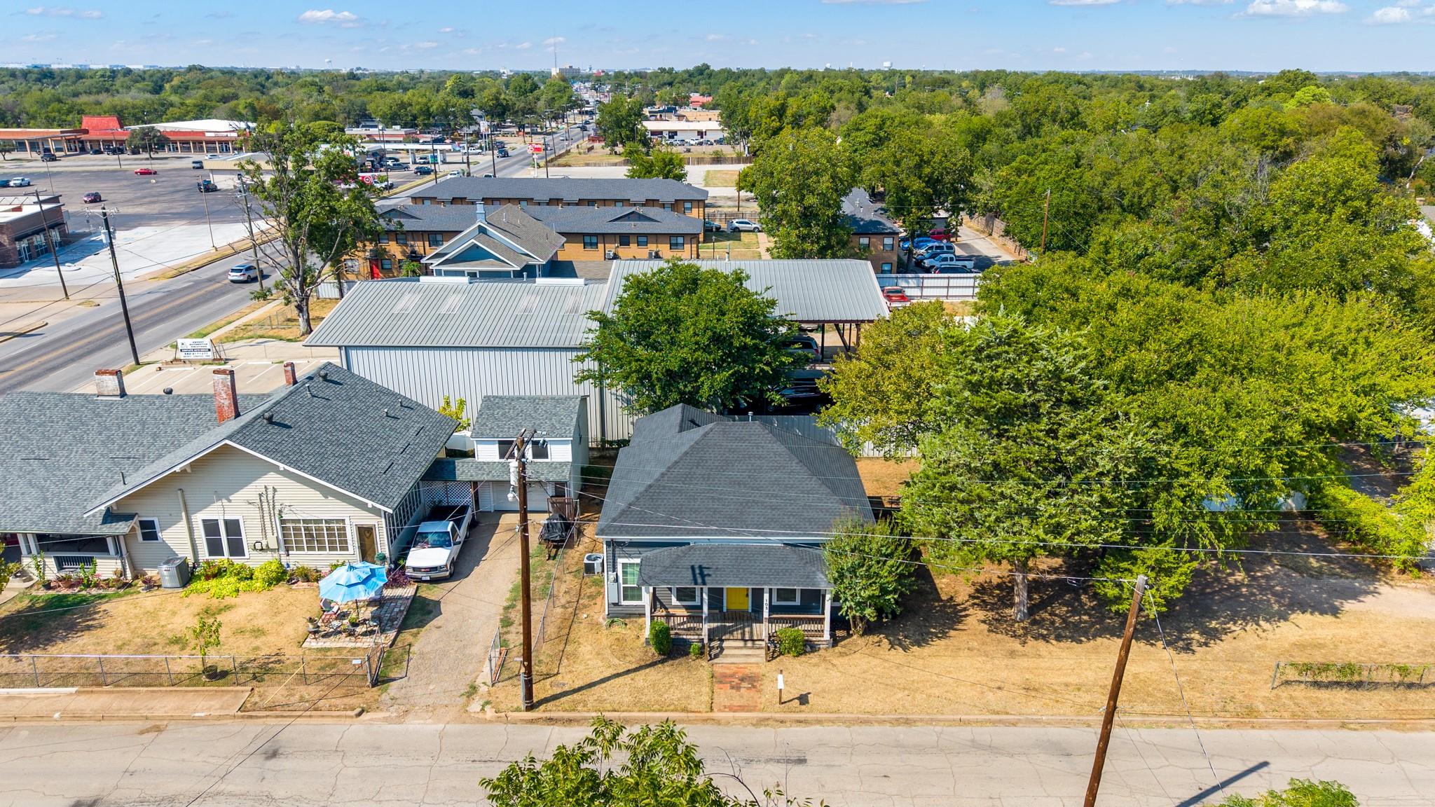 main property photo 23
