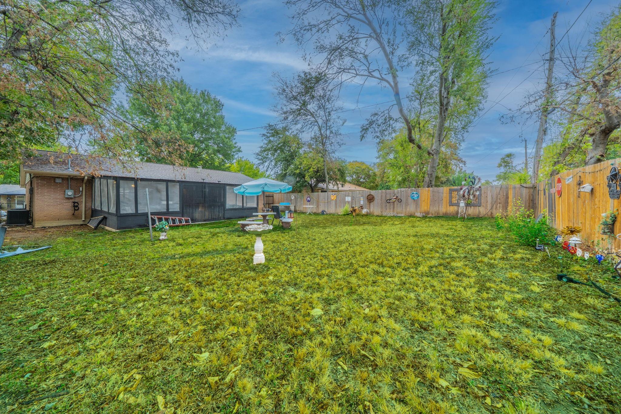 main property photo 14