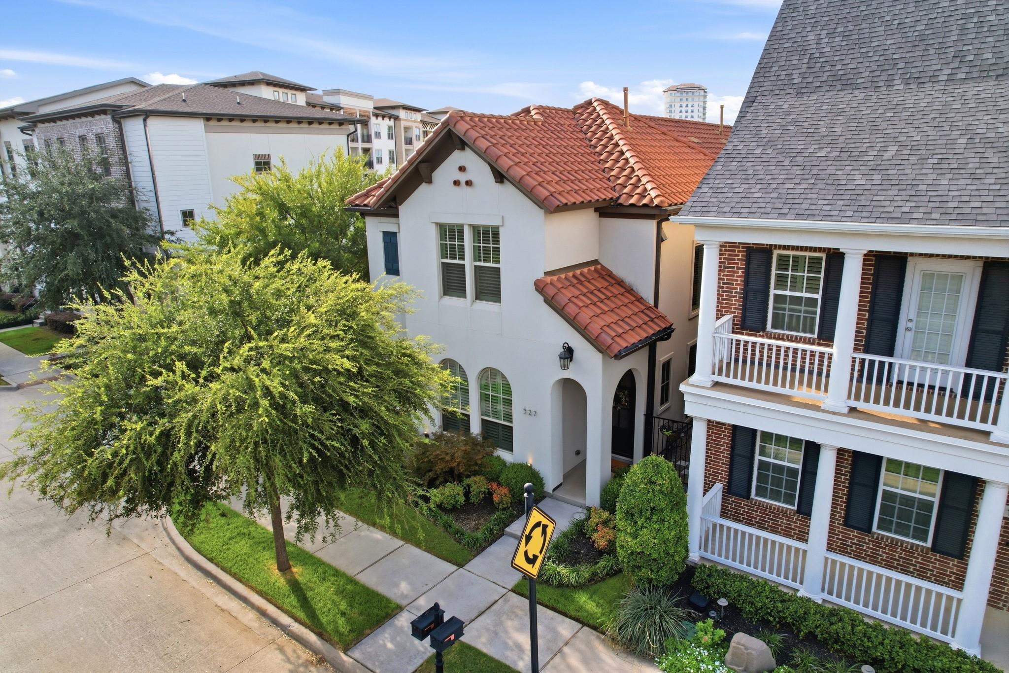 main property photo 35