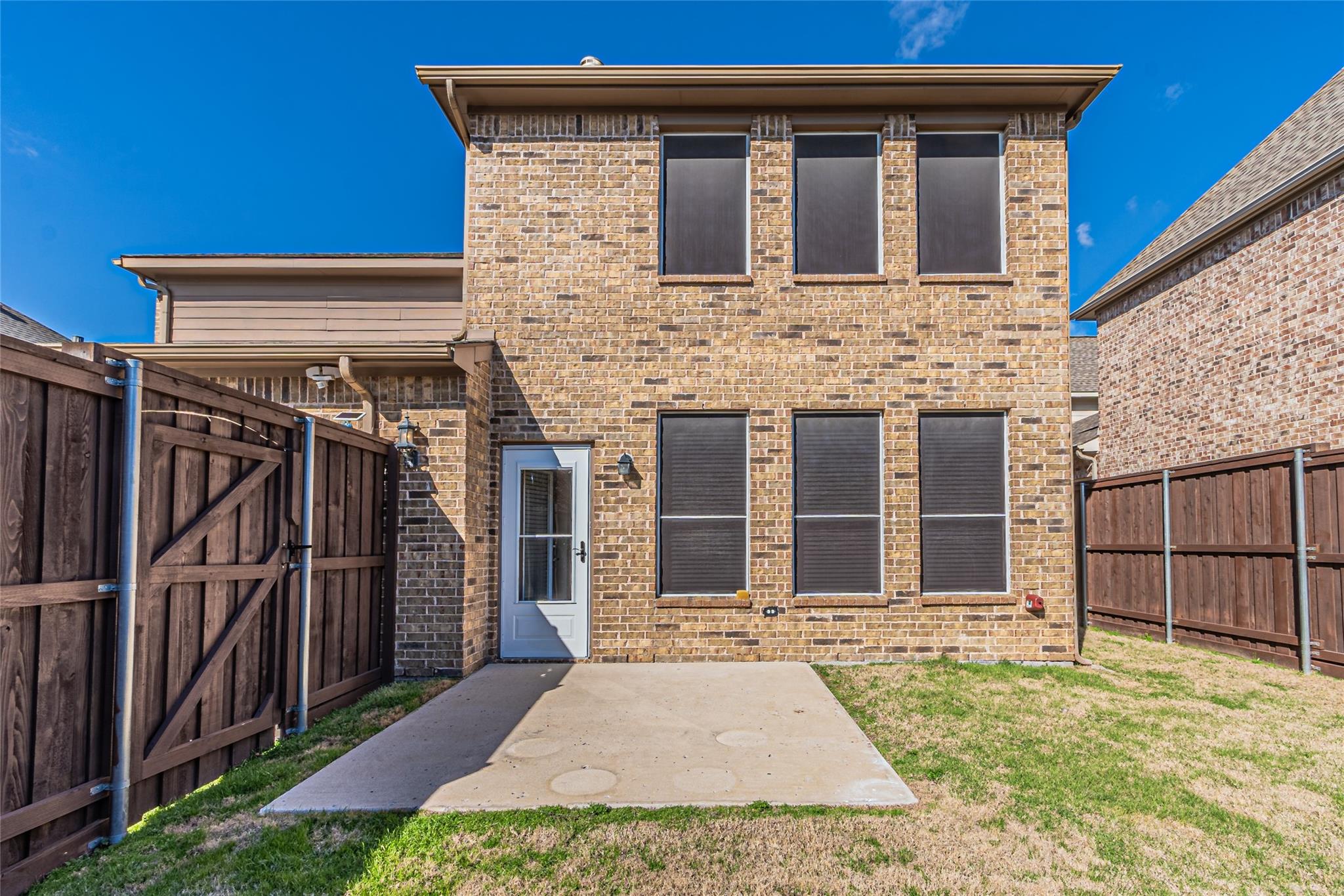 main property photo 39