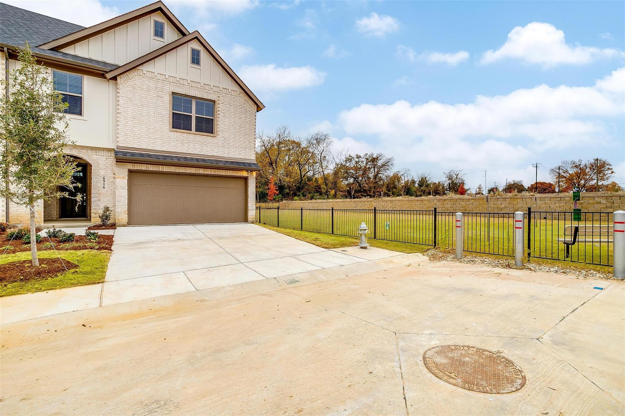 main property photo 35