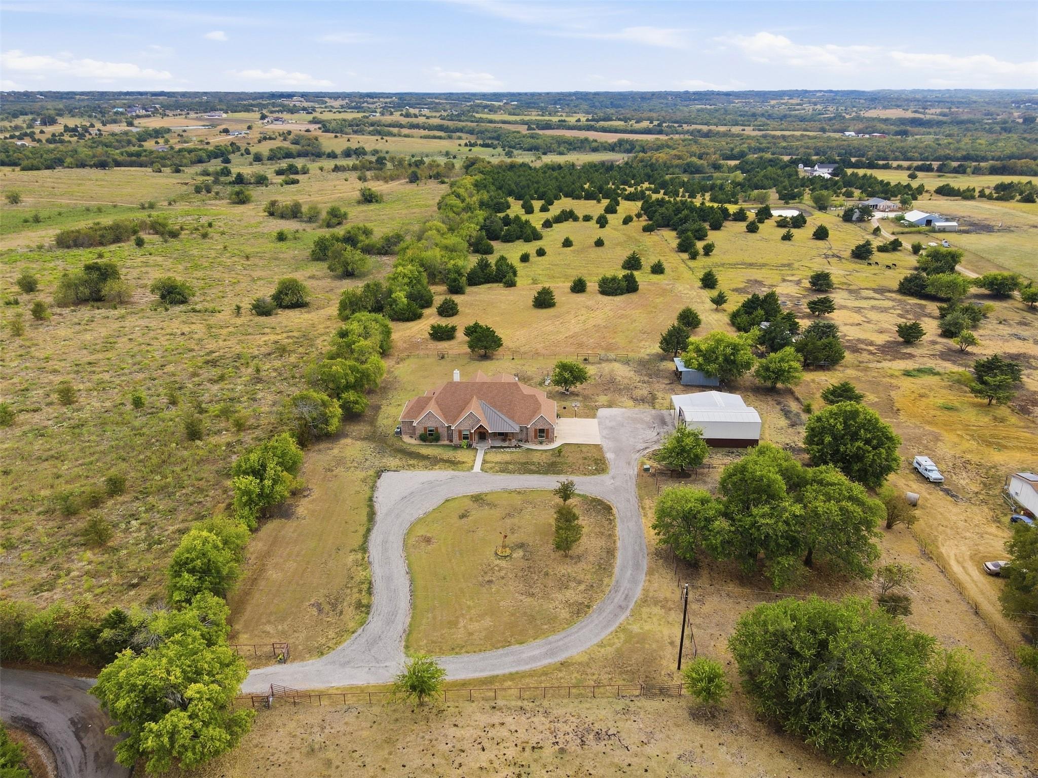 main property photo 34