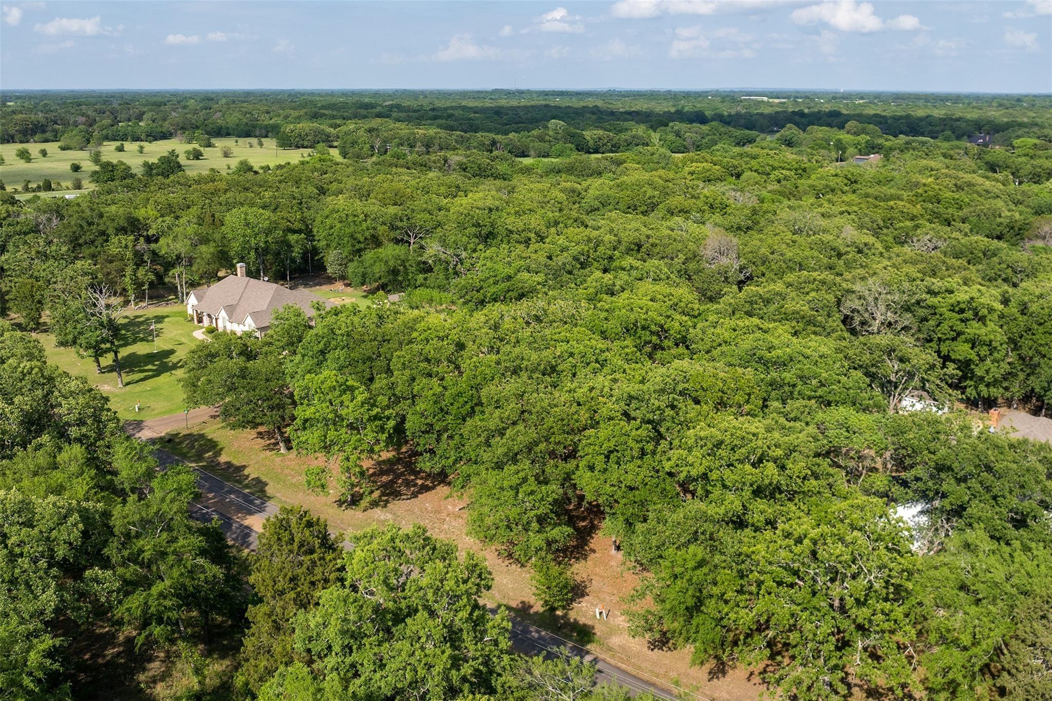 main property photo 11