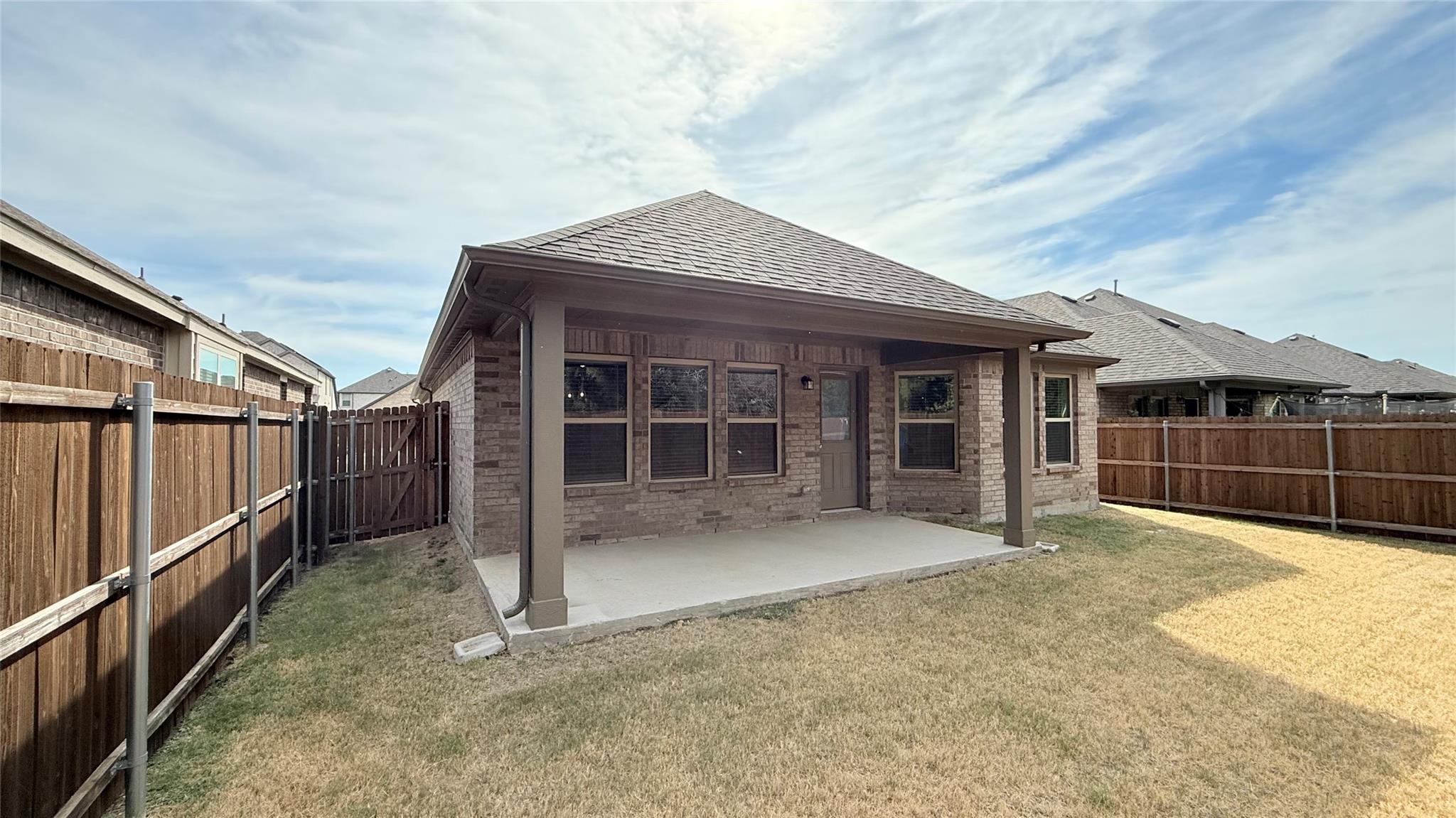 main property photo 23