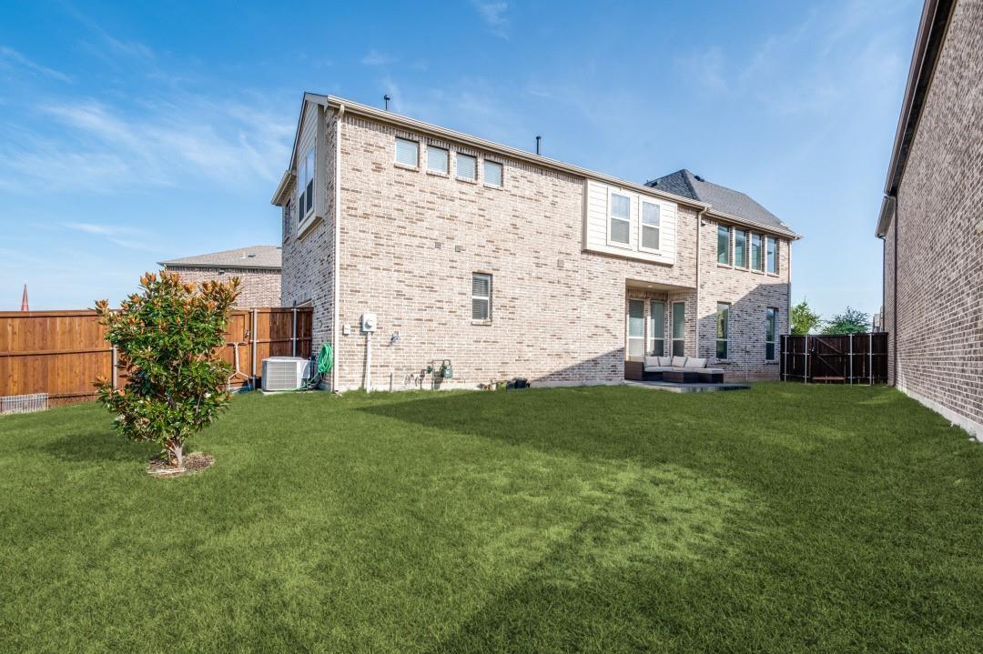 main property photo 23