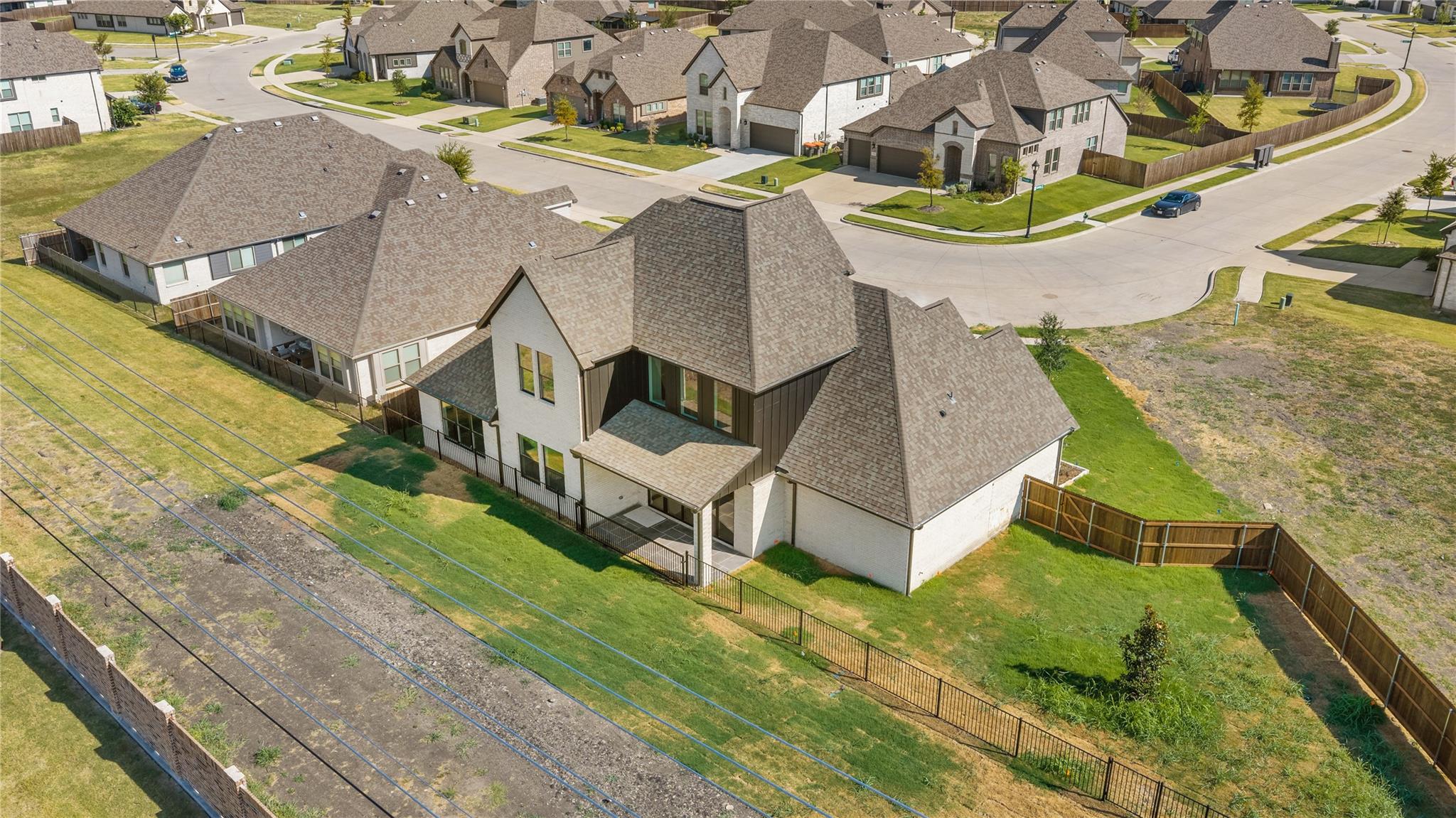 main property photo 36
