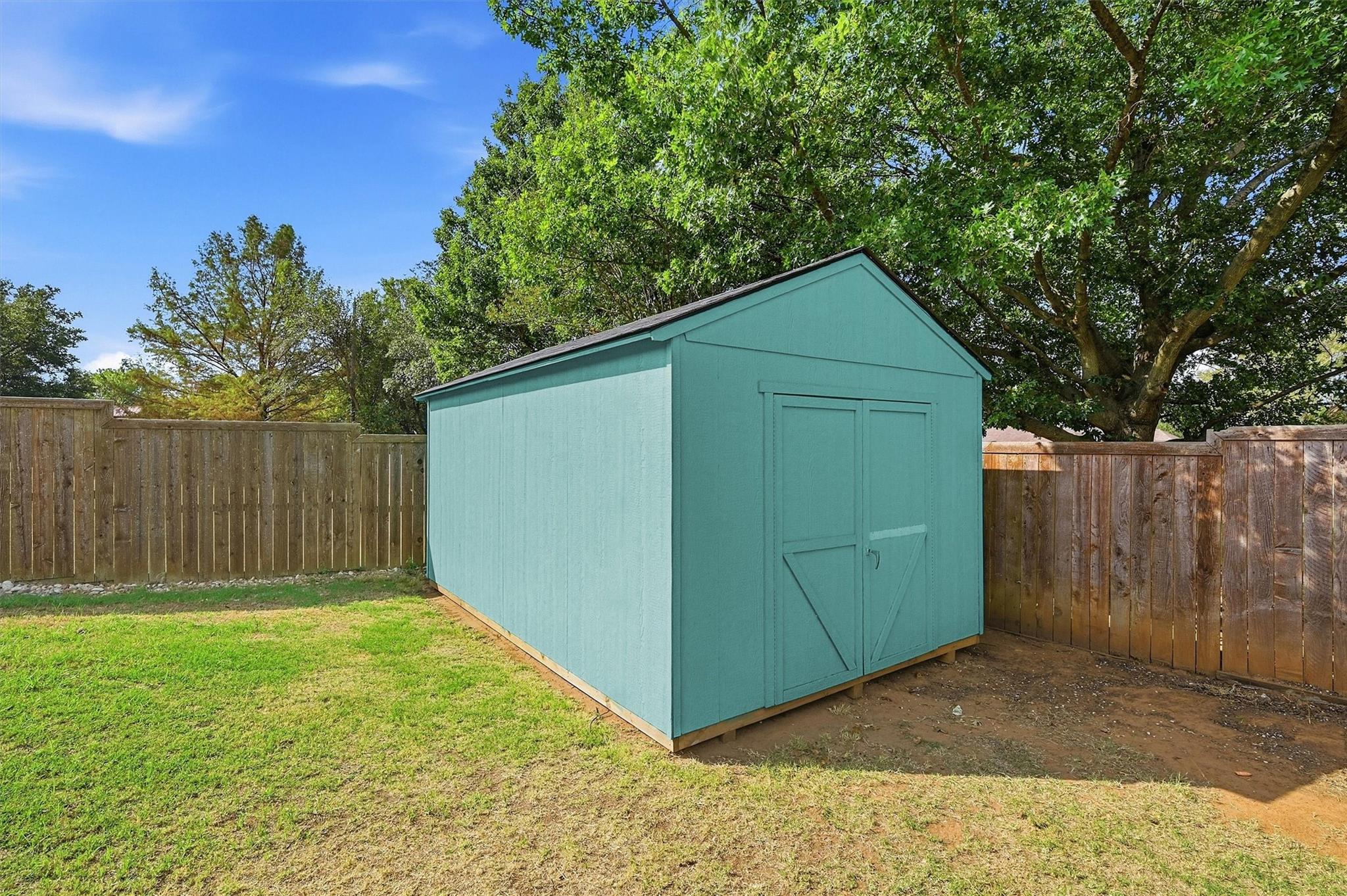 main property photo 35