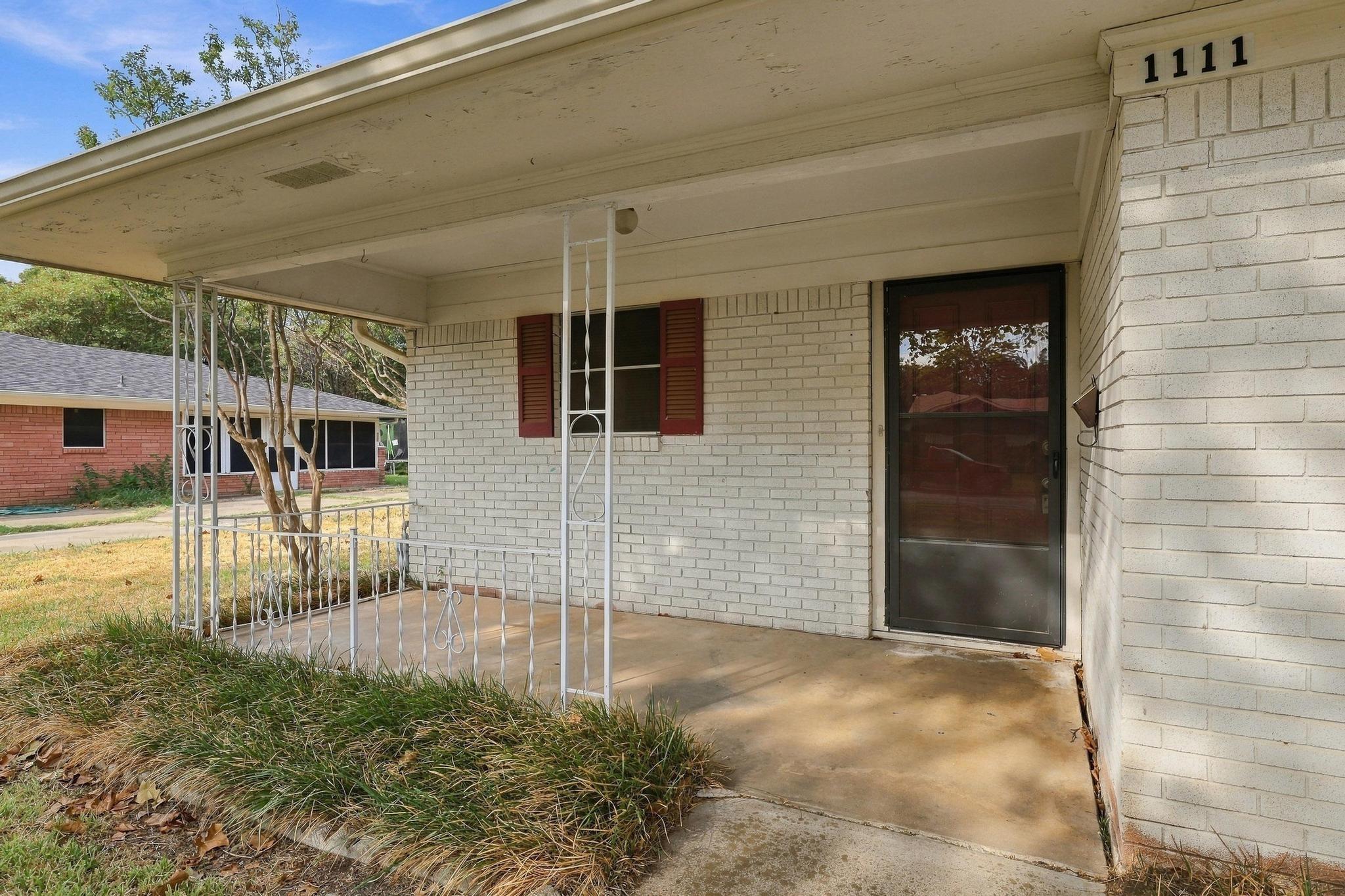main property photo 34