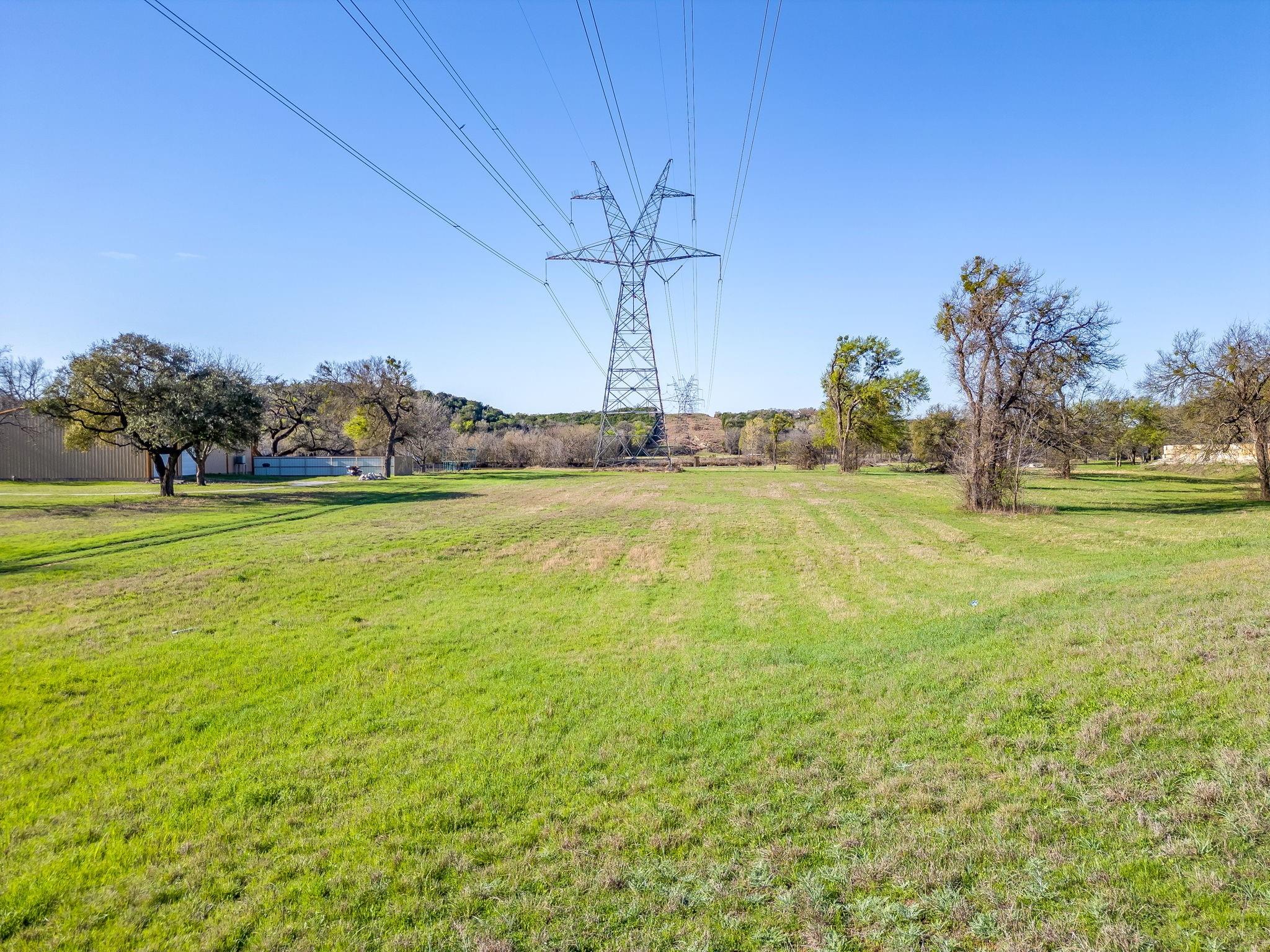main property photo 8