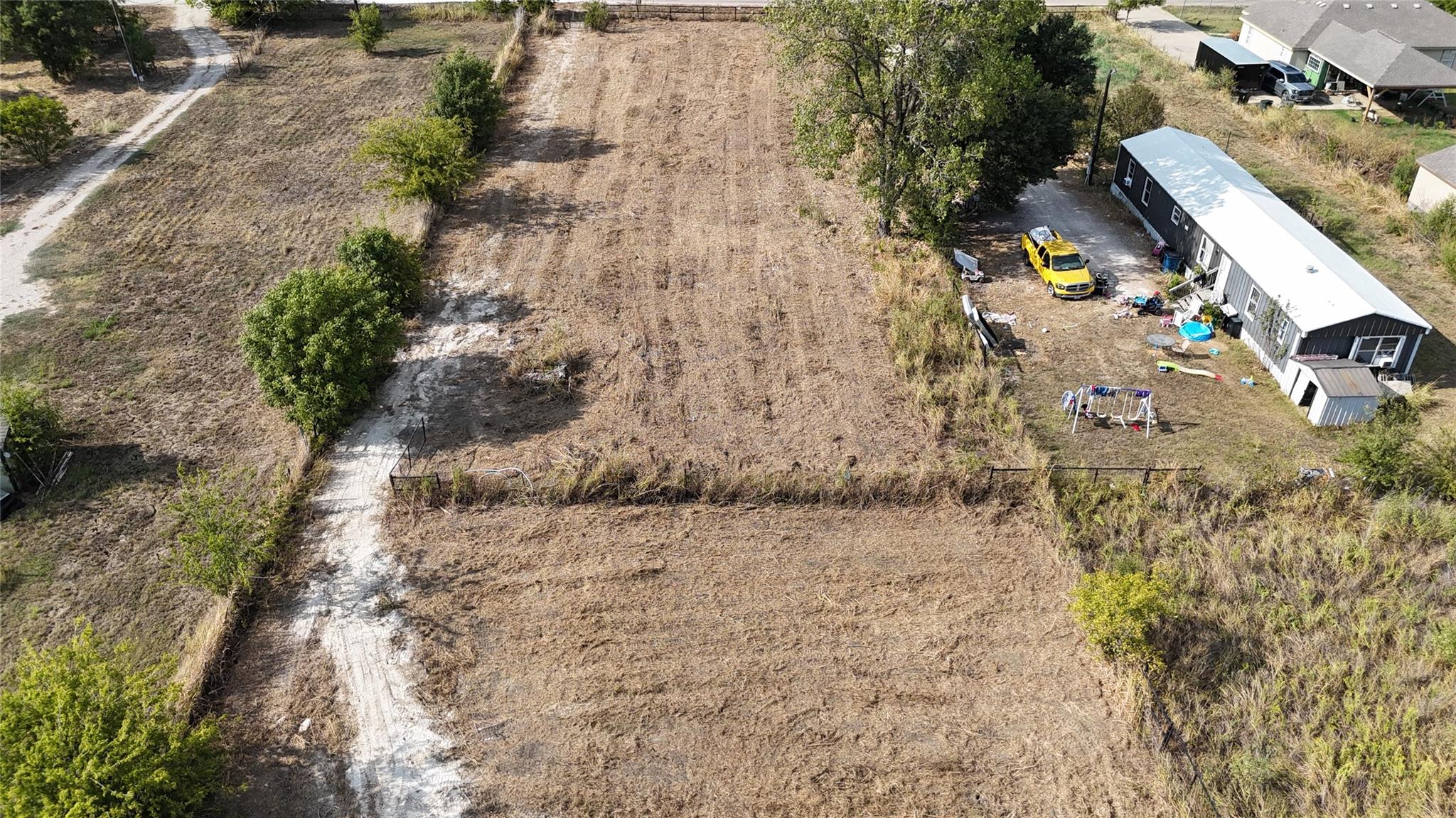 main property photo 13