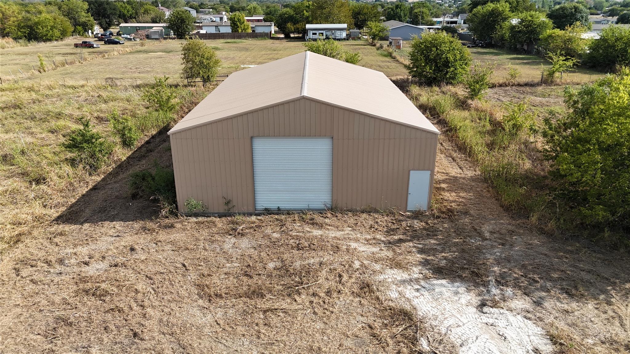 main property photo 8