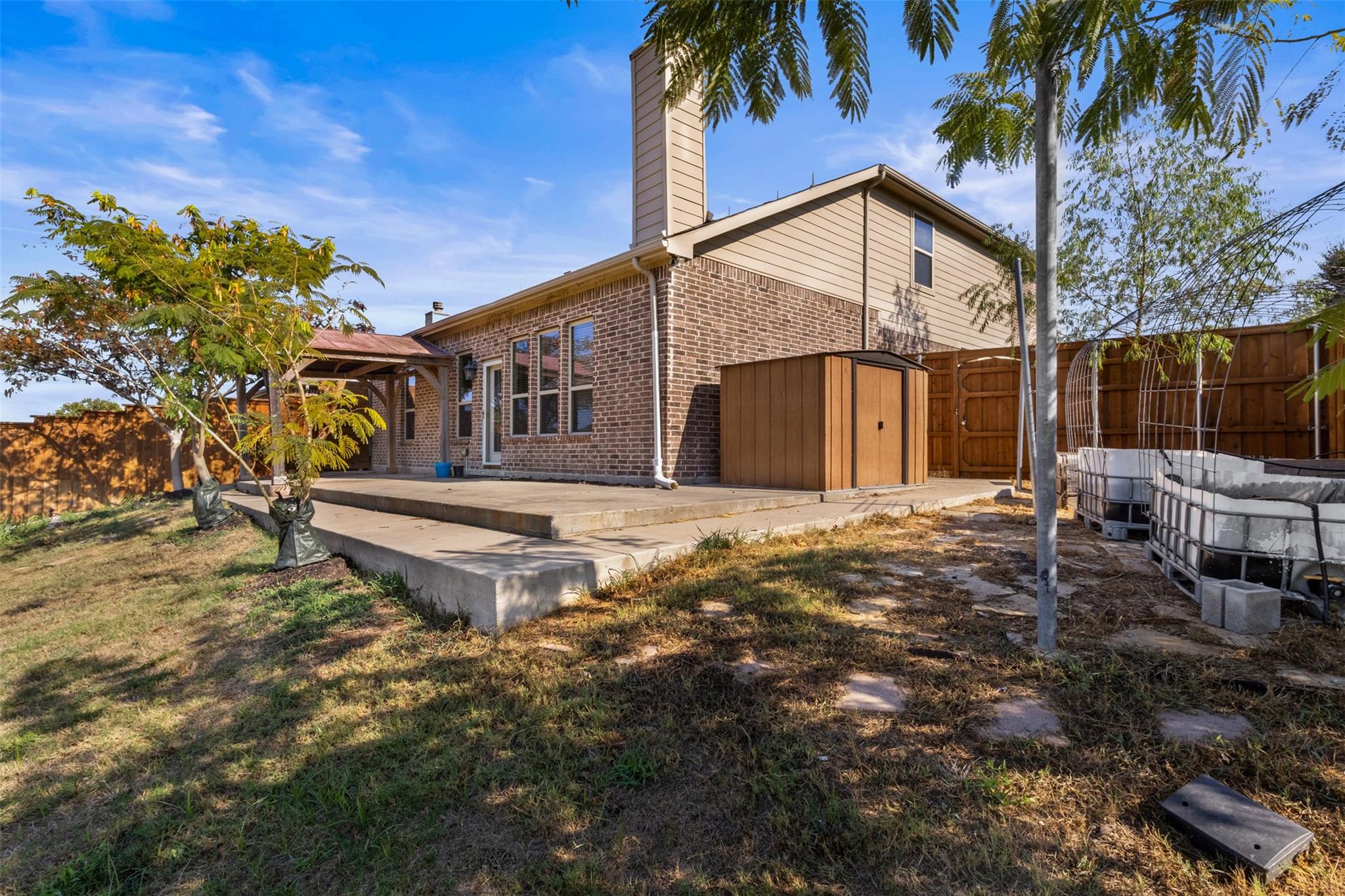 main property photo 27