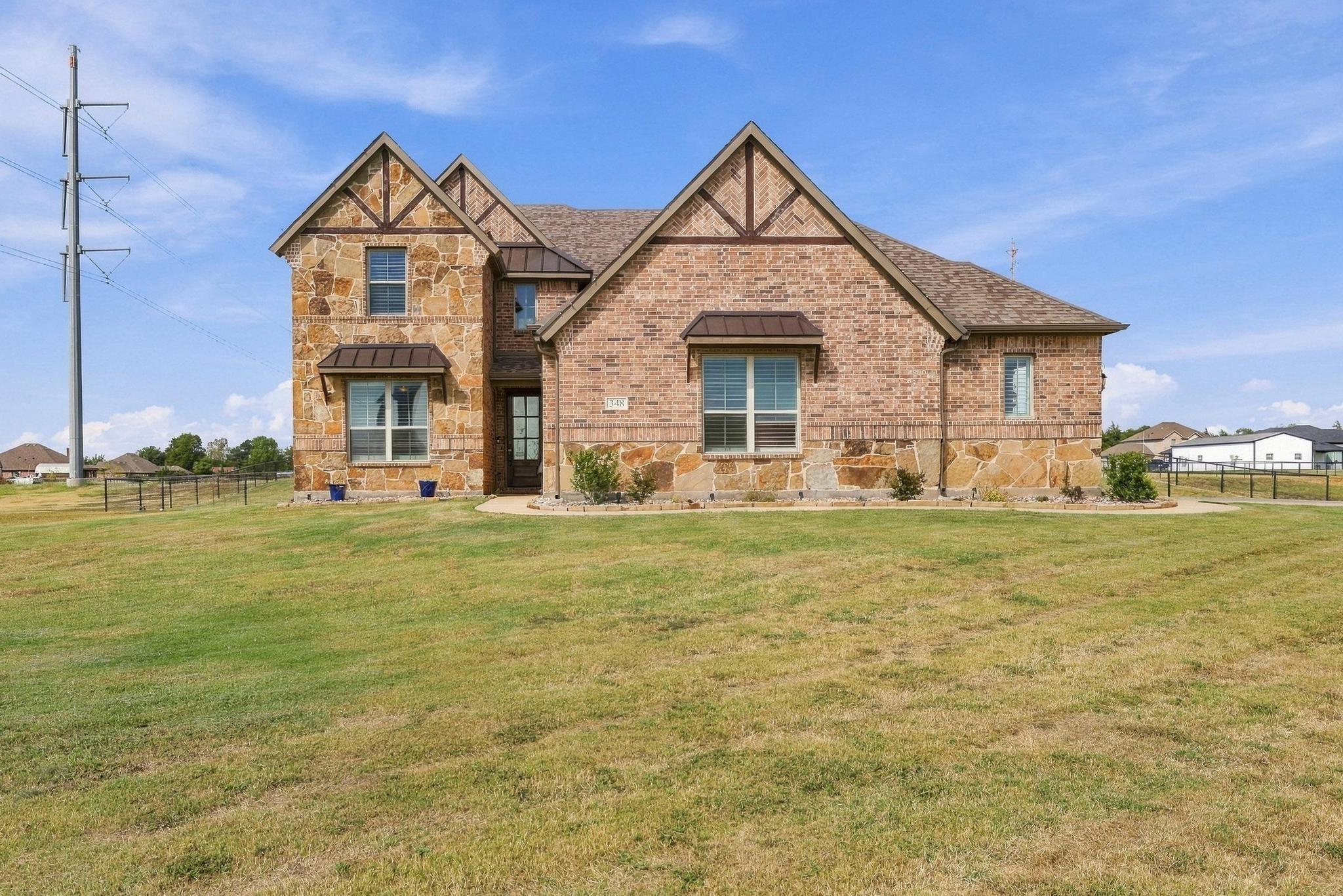 main property photo 6