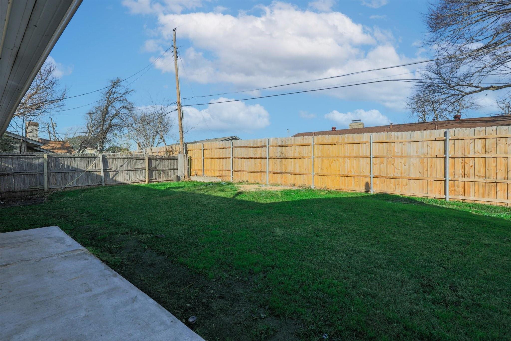 main property photo 23