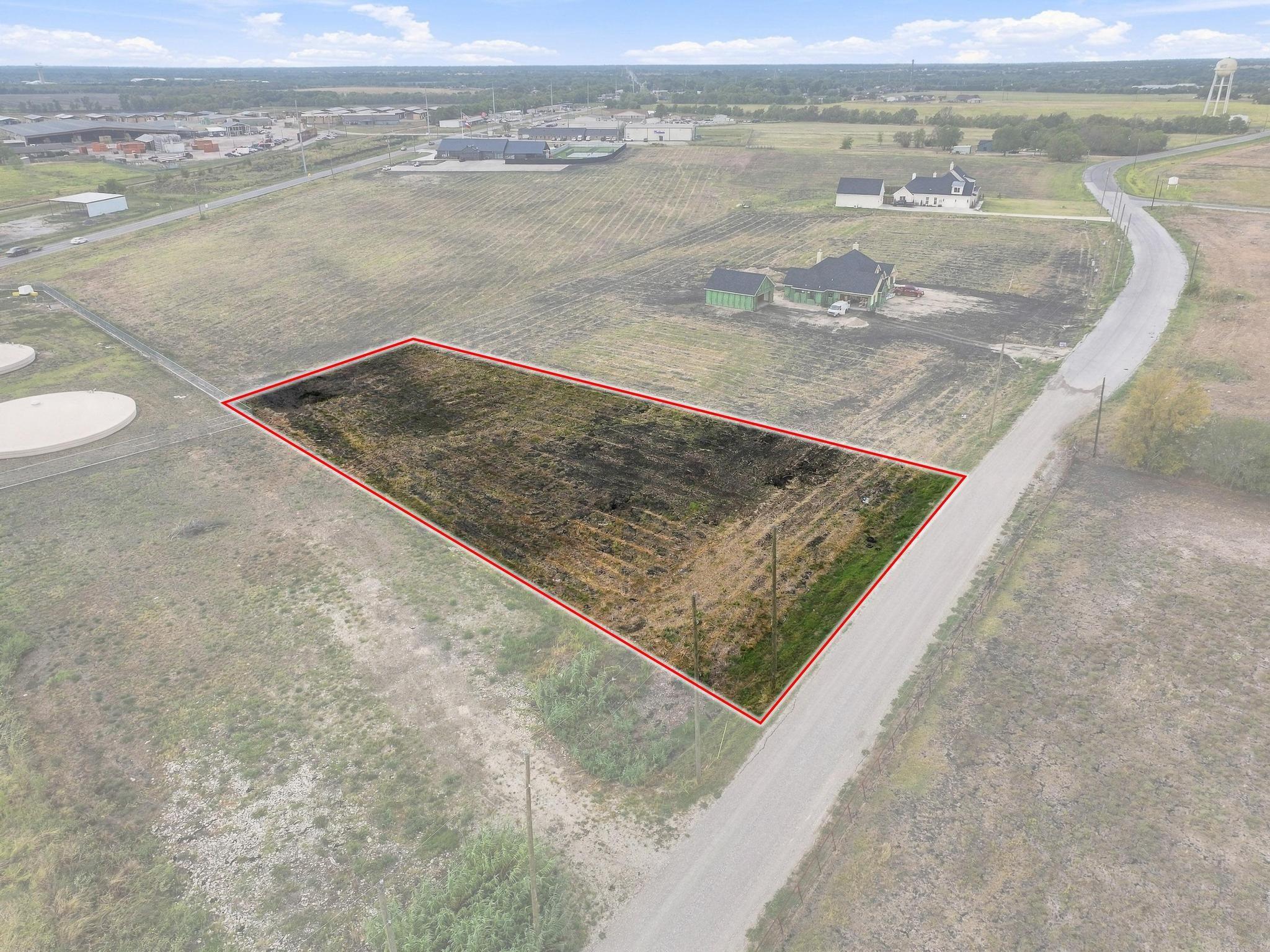 main property photo 3