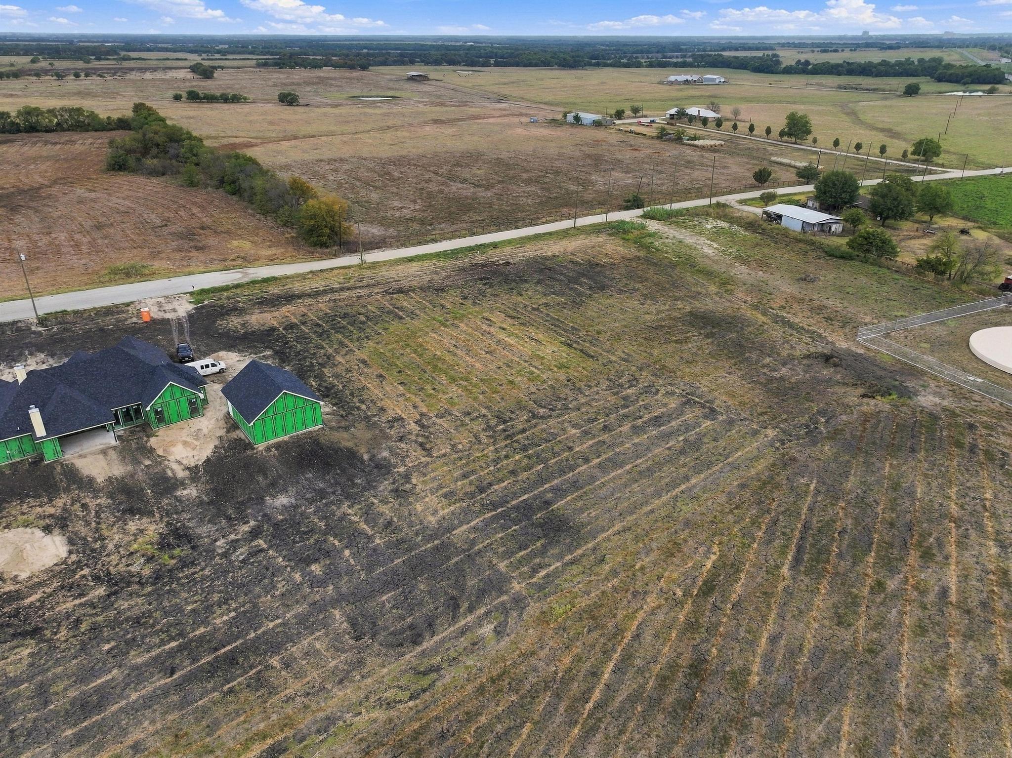 main property photo 8