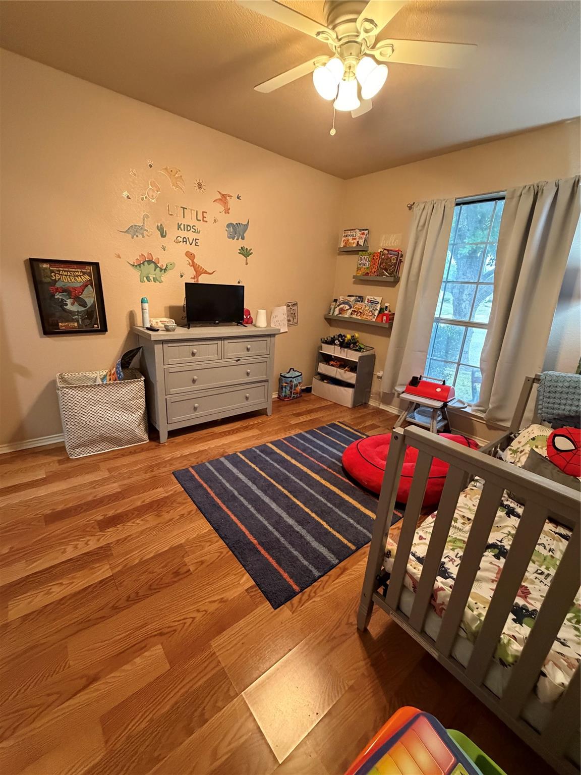 main property photo 11