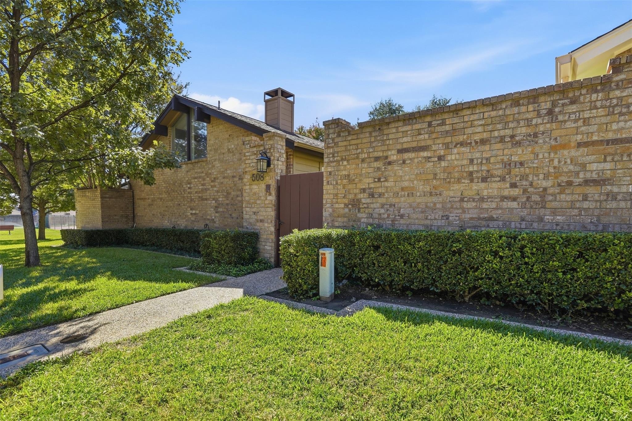 main property photo 27