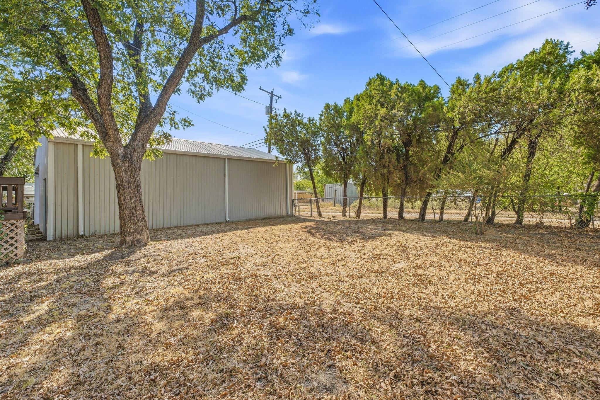 main property photo 34