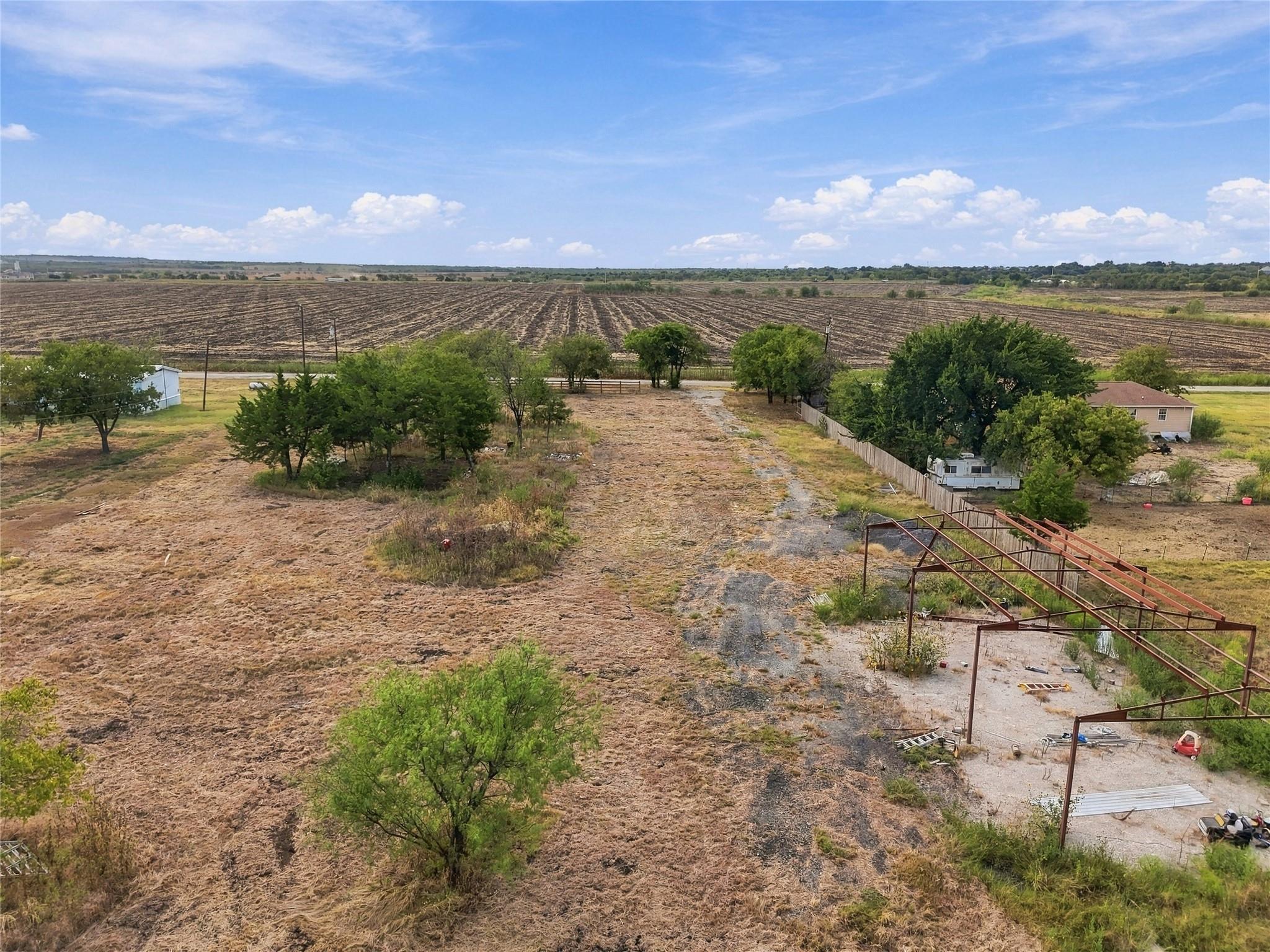 main property photo 16