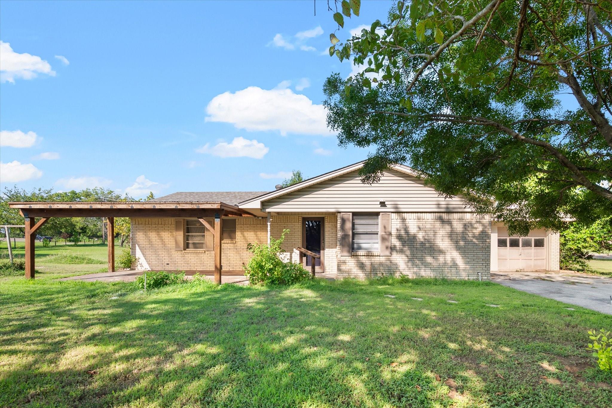 main property photo 8