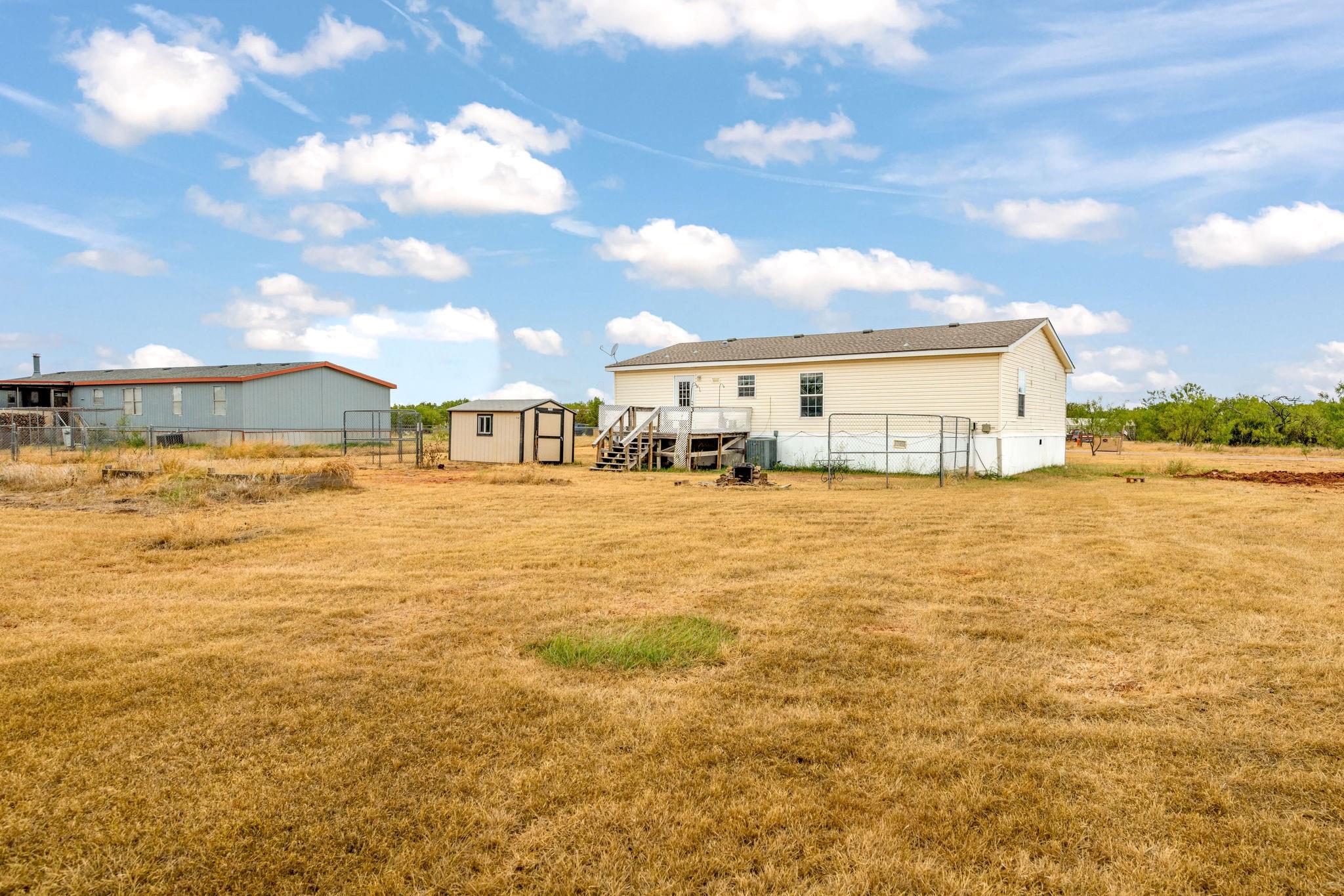 main property photo 32