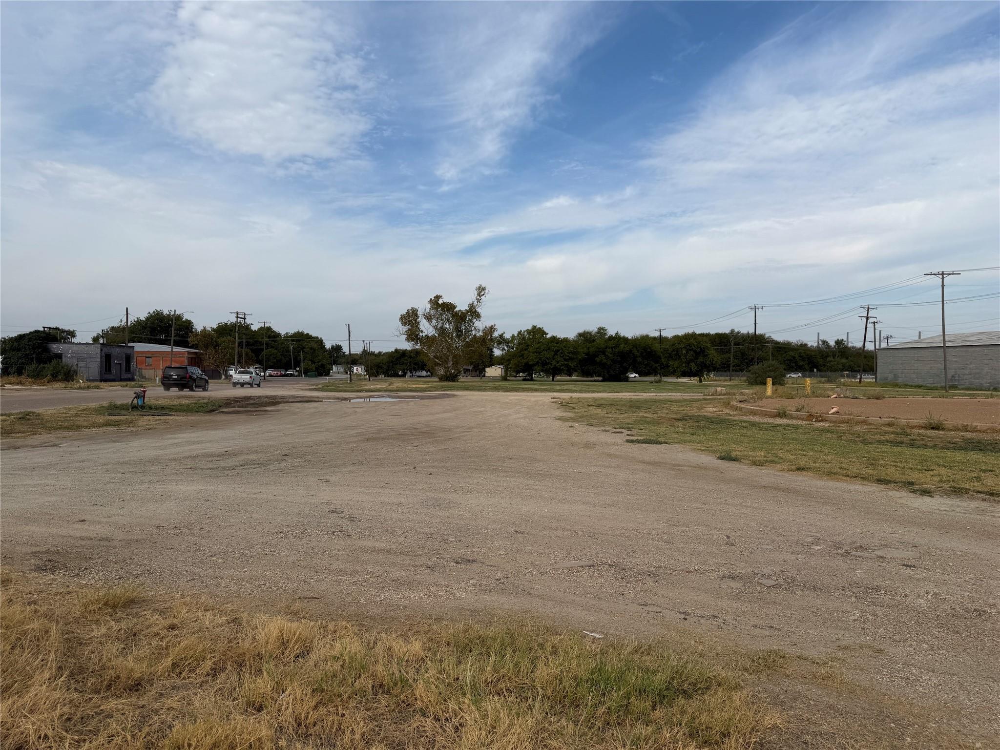 main property photo 11