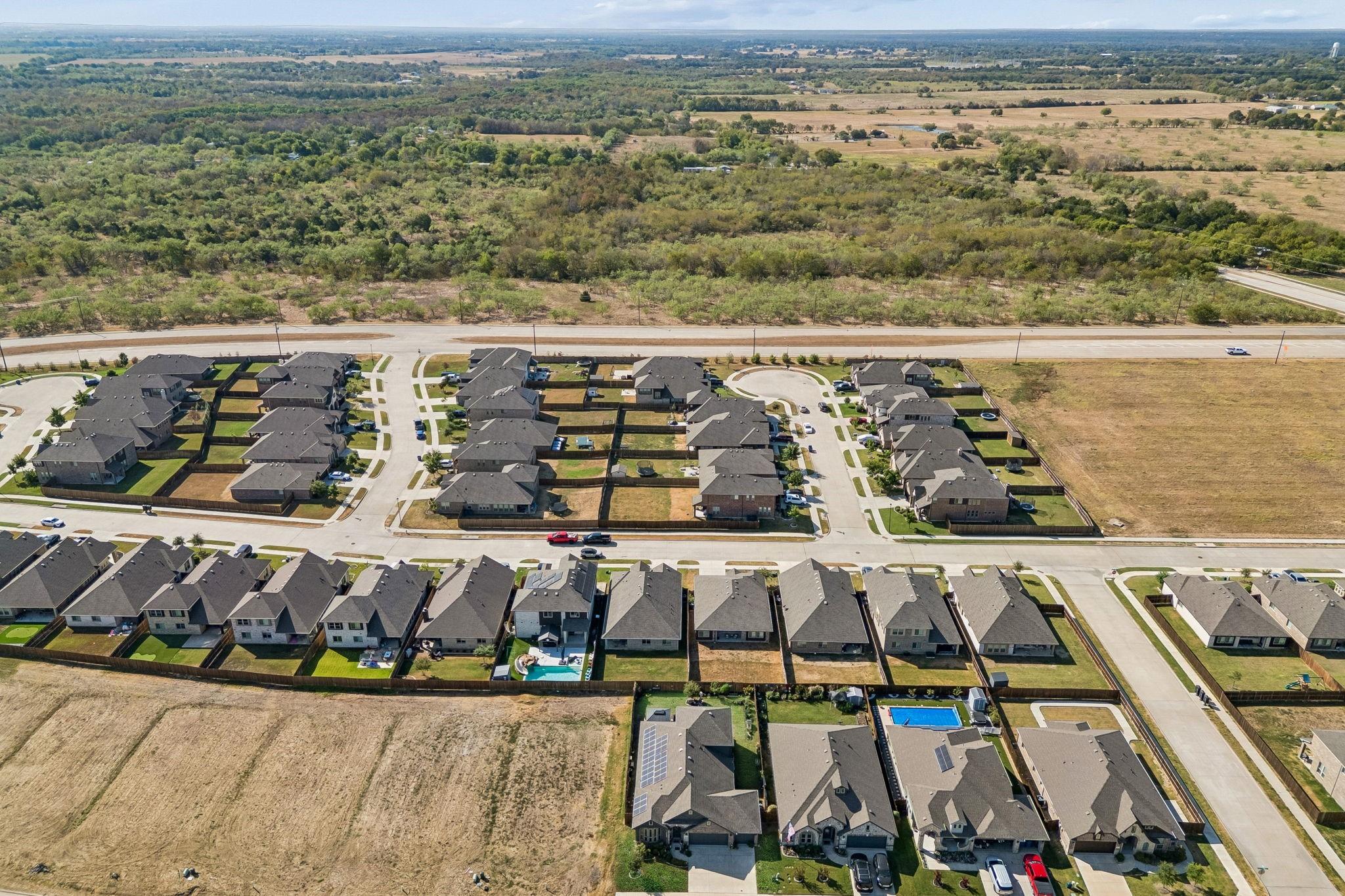 main property photo 25