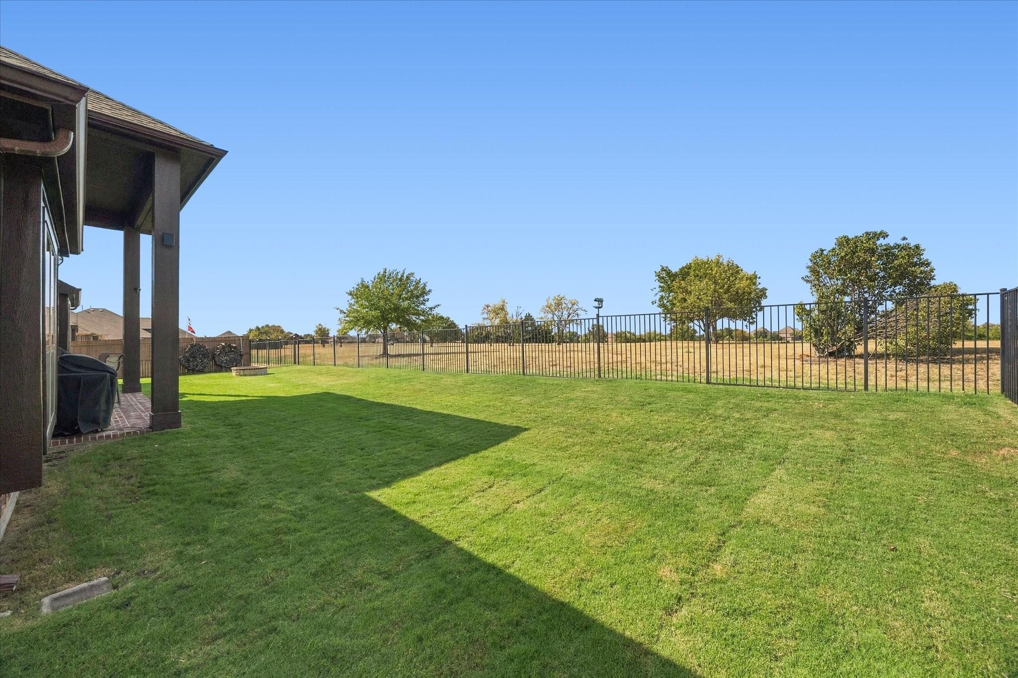main property photo 32