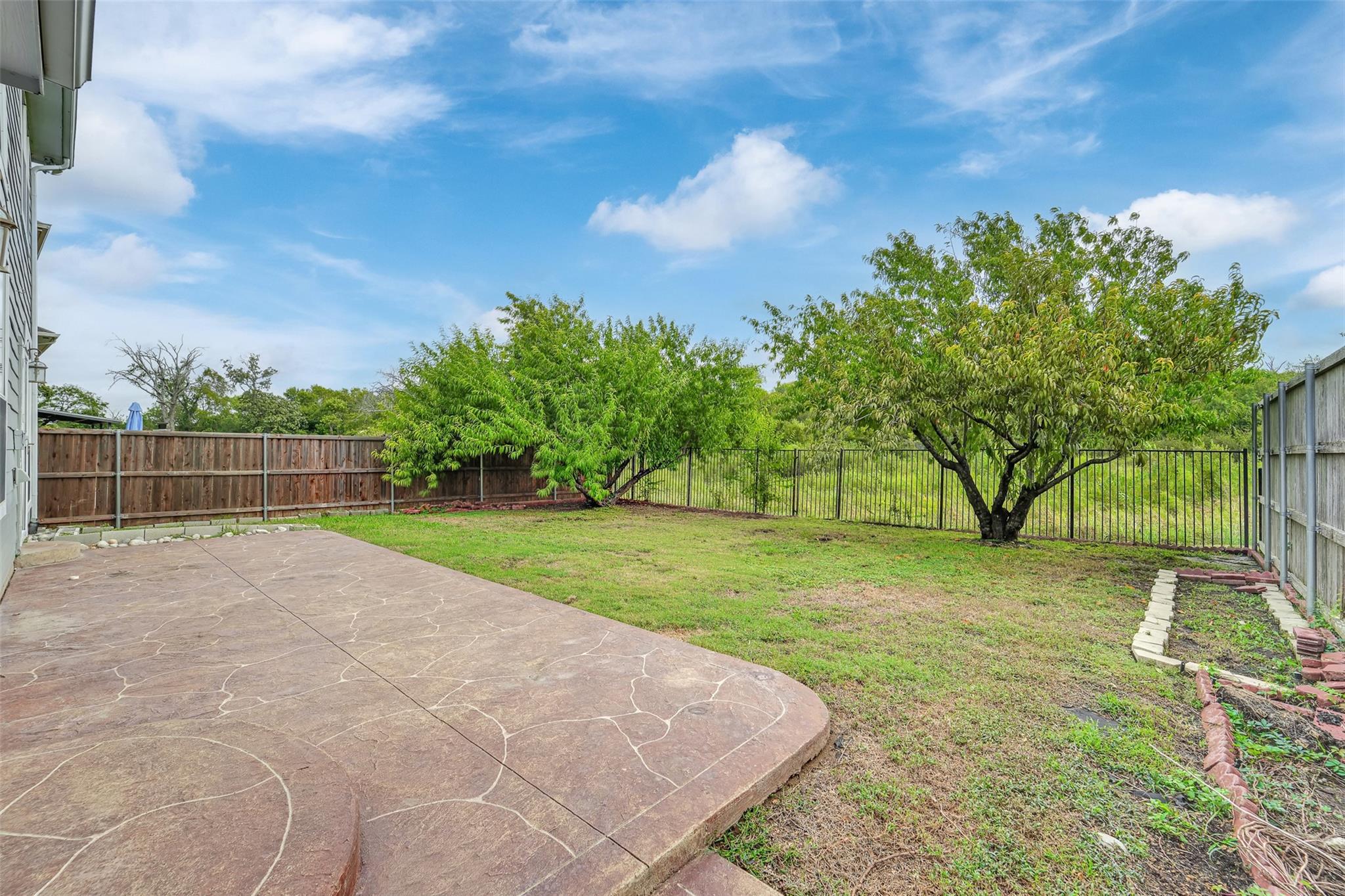 main property photo 36