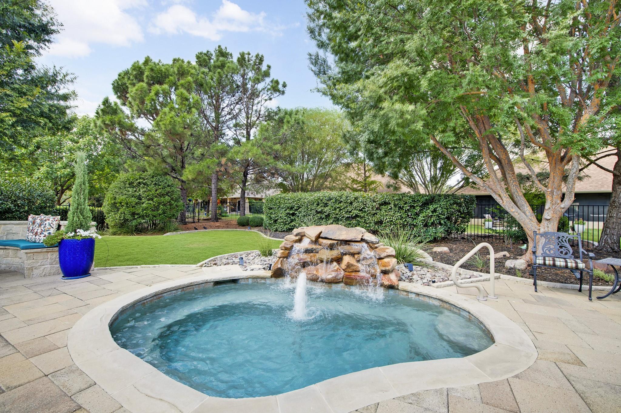 main property photo 31