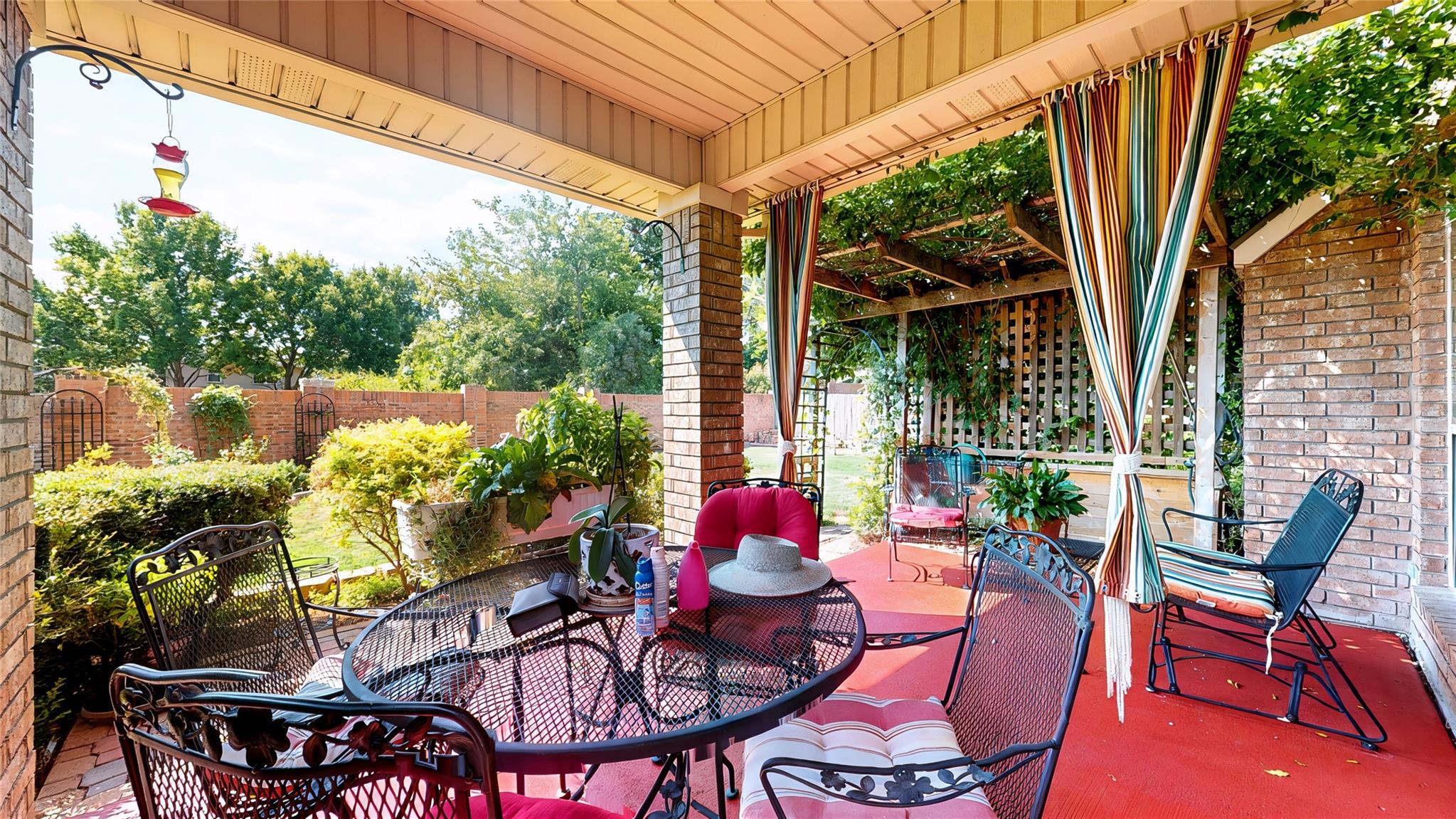 main property photo 33