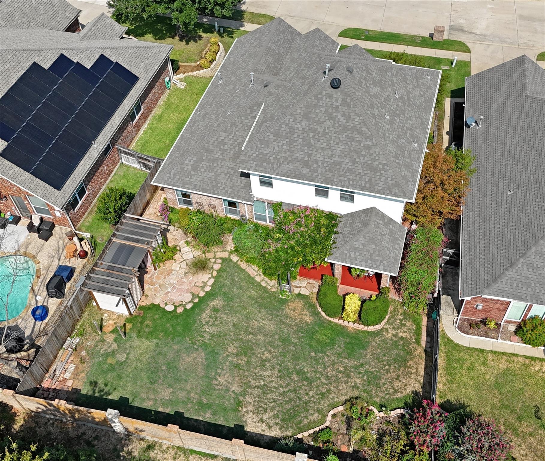 main property photo 37