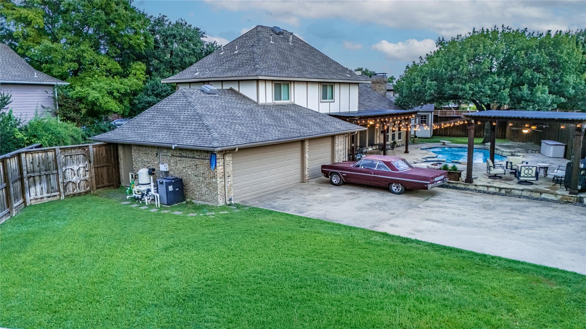 main property photo 34