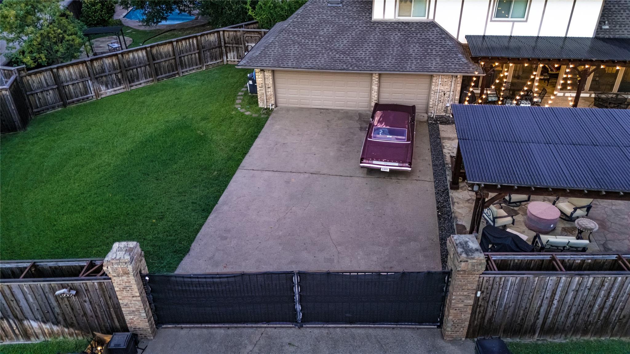 main property photo 37
