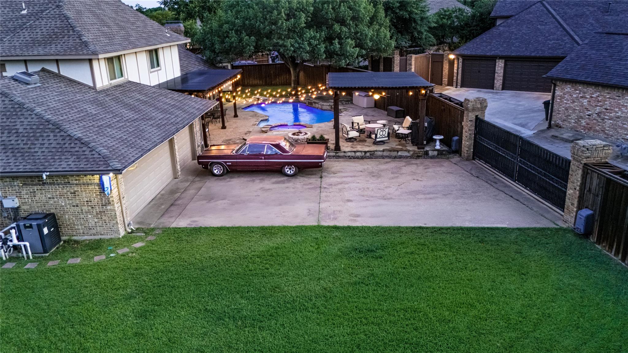 main property photo 8