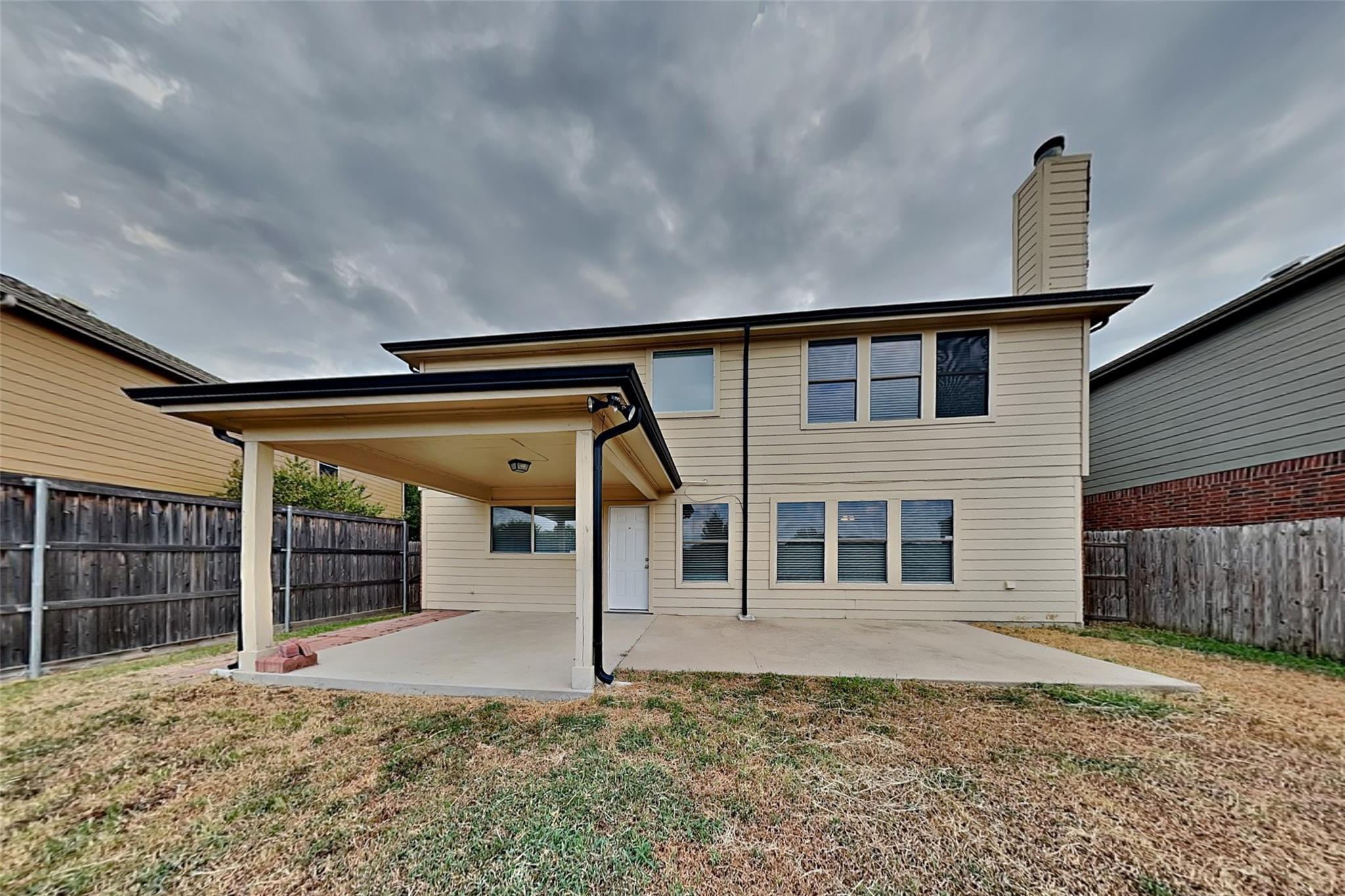 main property photo 19