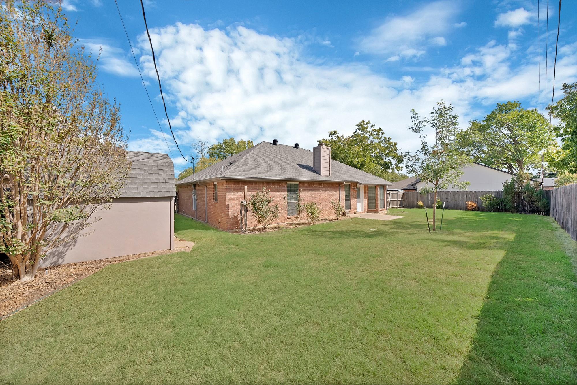 main property photo 23