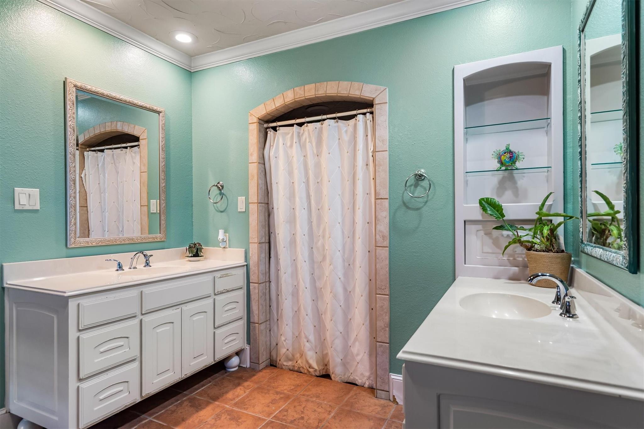 main property photo 20