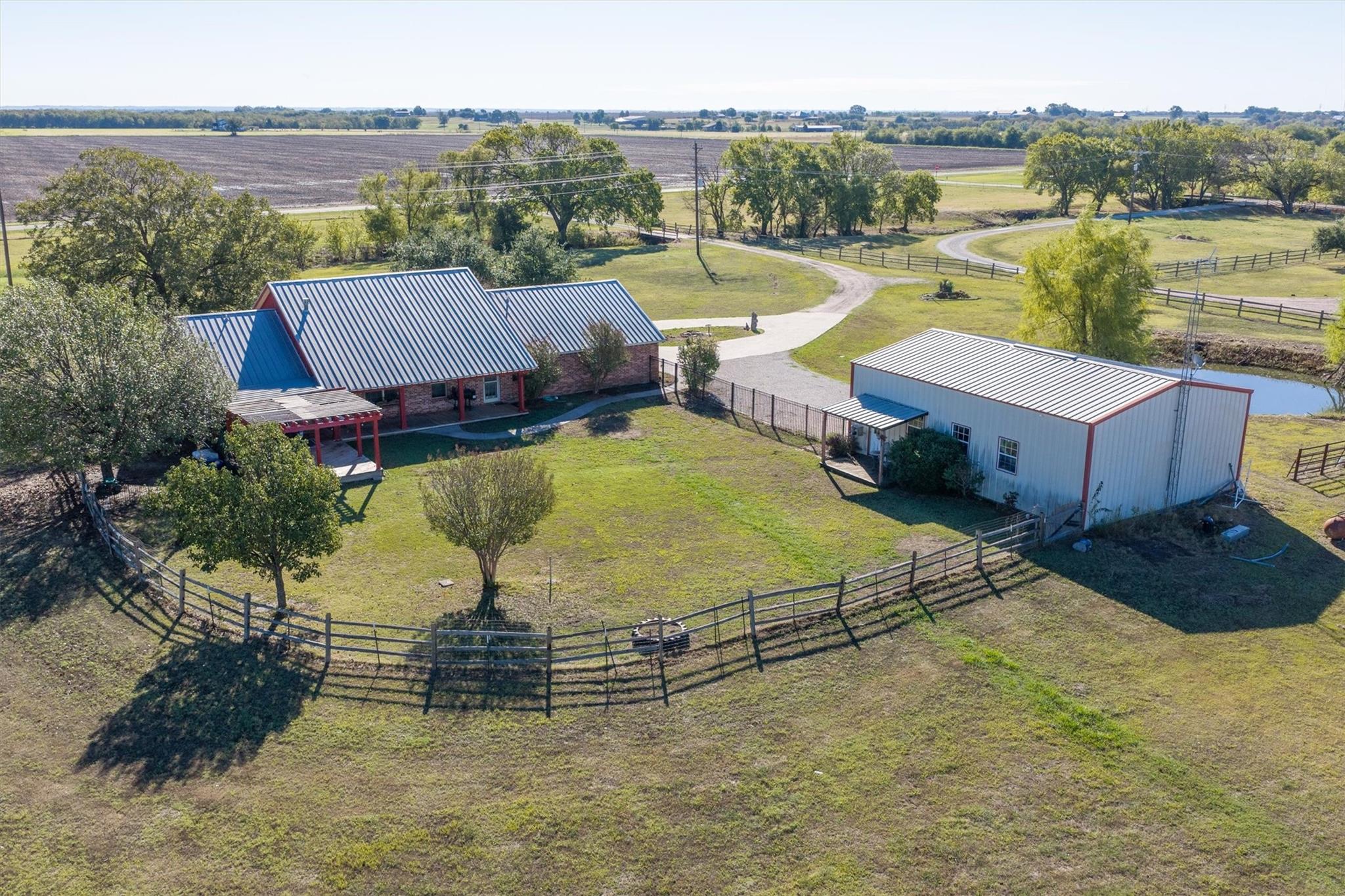 main property photo 36