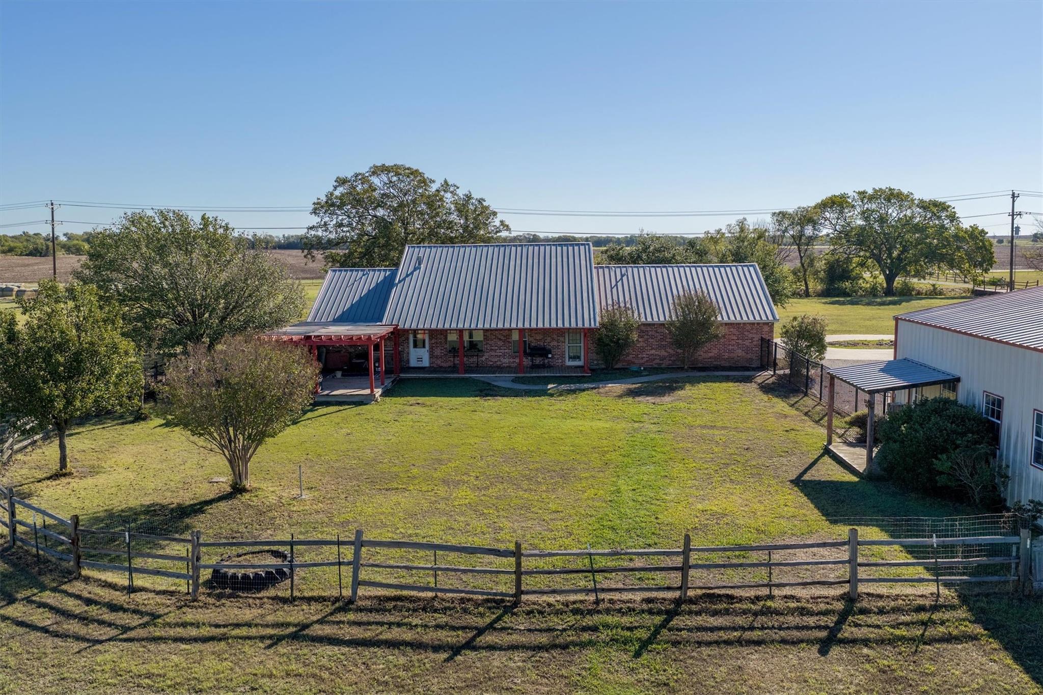 main property photo 38