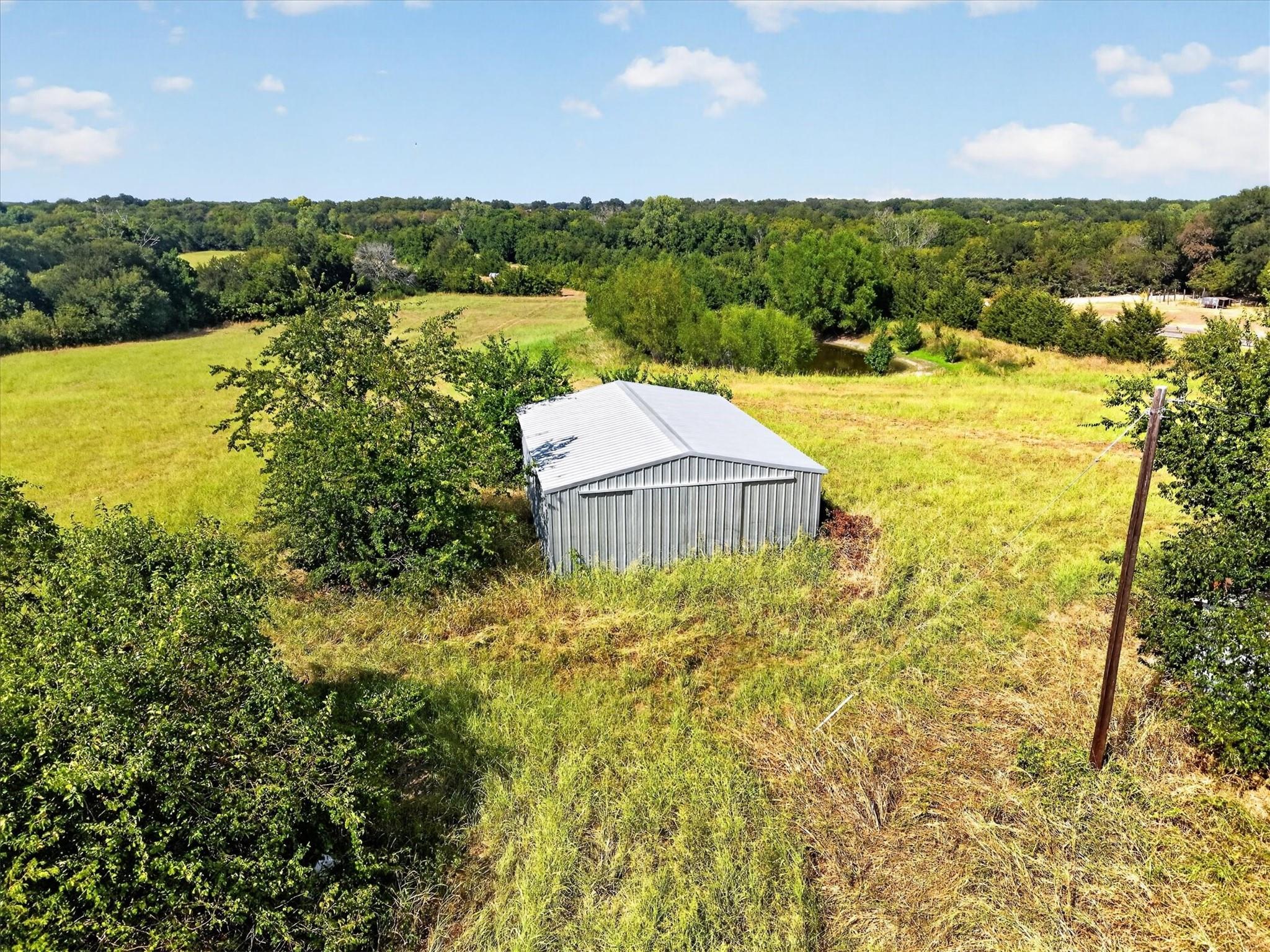 main property photo 31