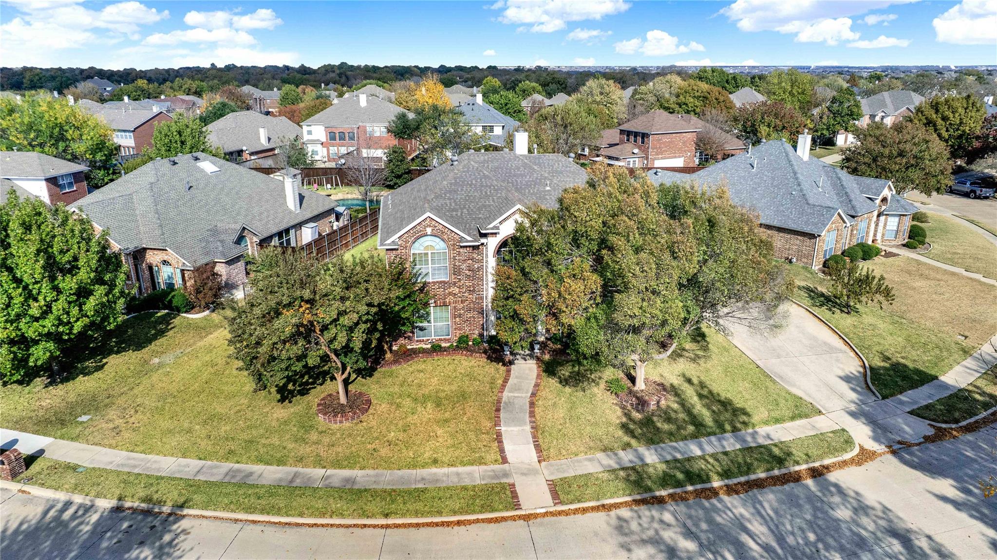 main property photo 37